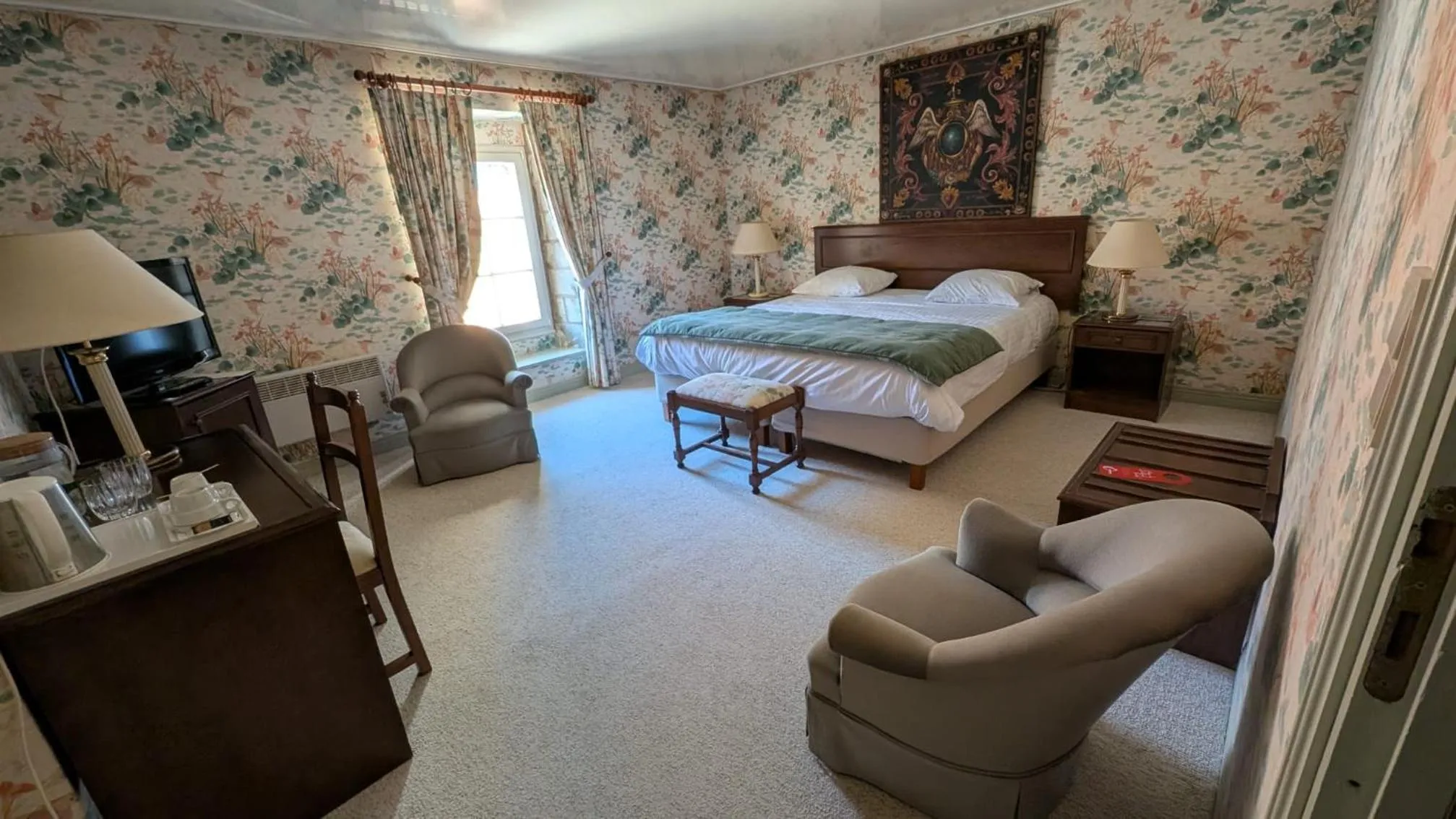 Bed in Château de Bournel