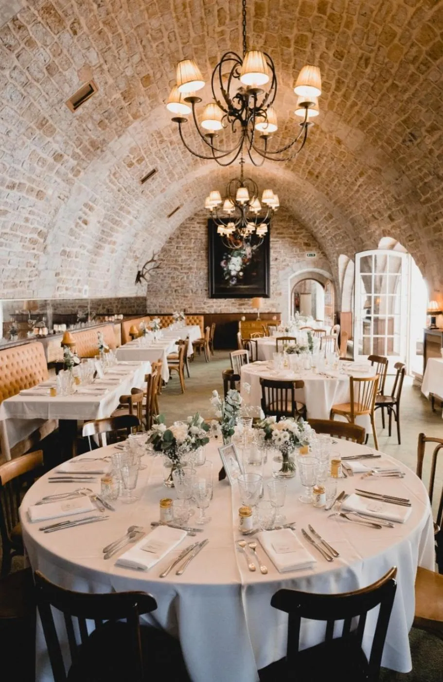 Restaurant/places to eat in Château de Bournel