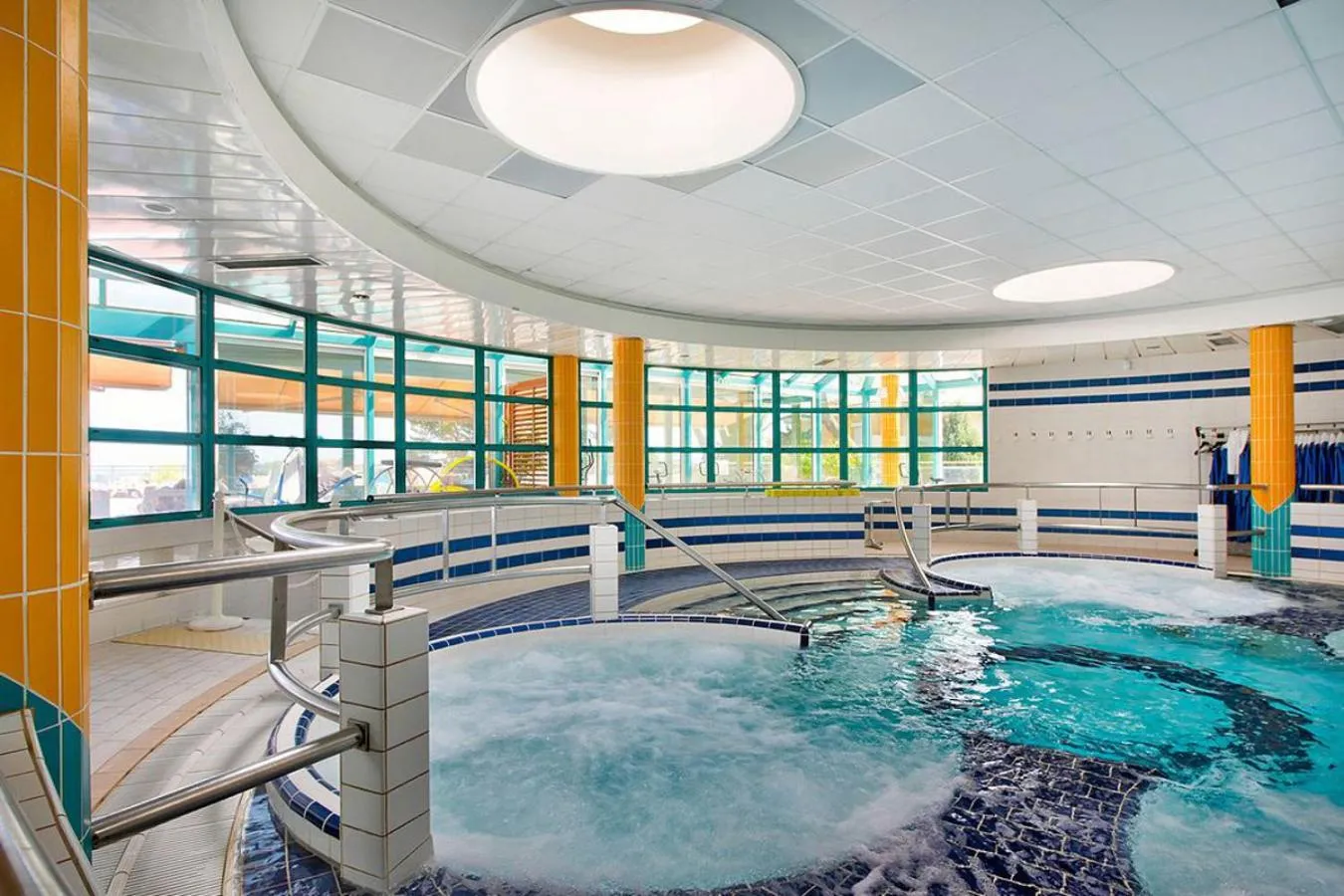 Hot Tub in Hôtel Club la Font des Horts