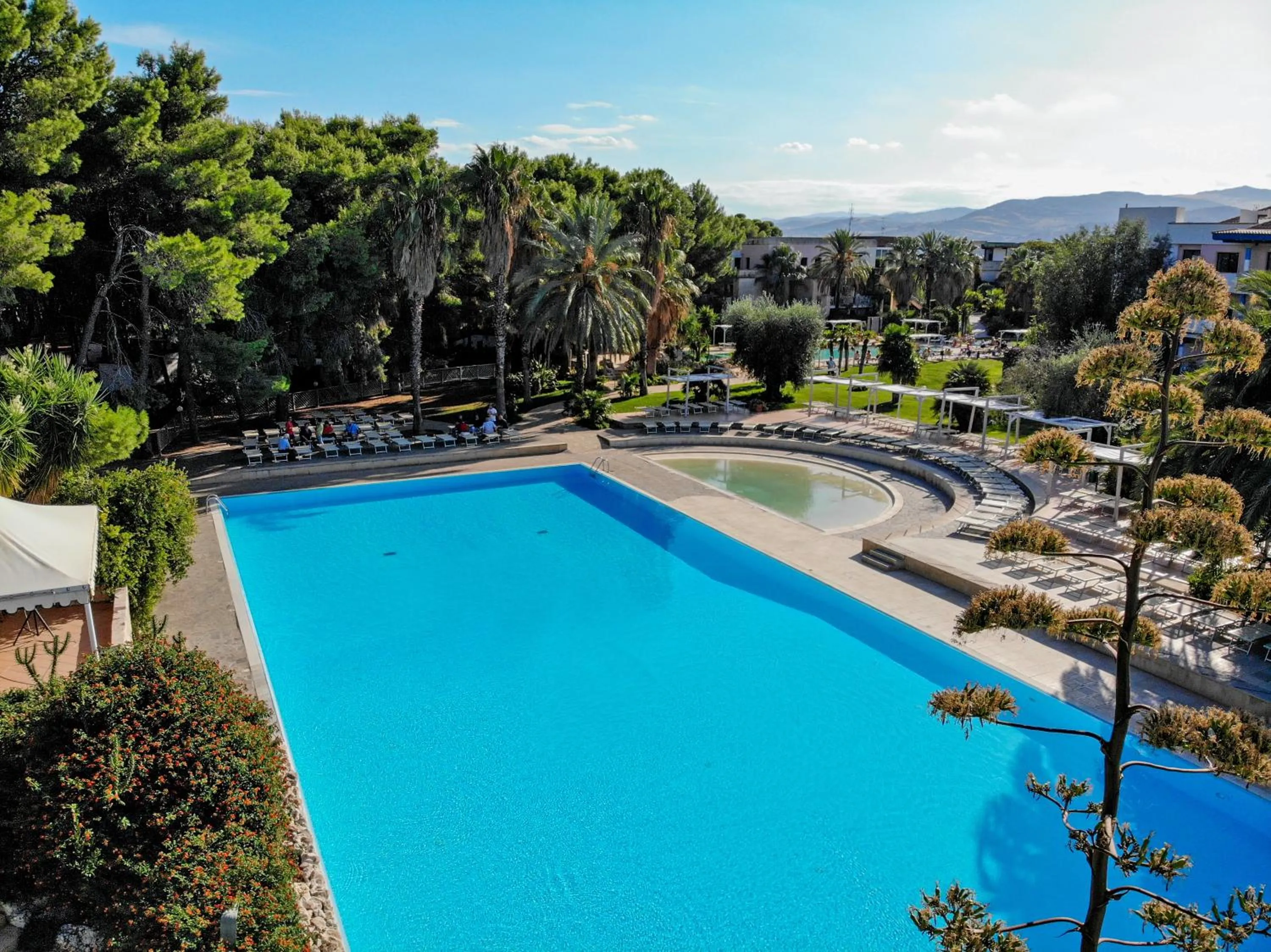 Pool view in Villaggio Giardini D'Oriente