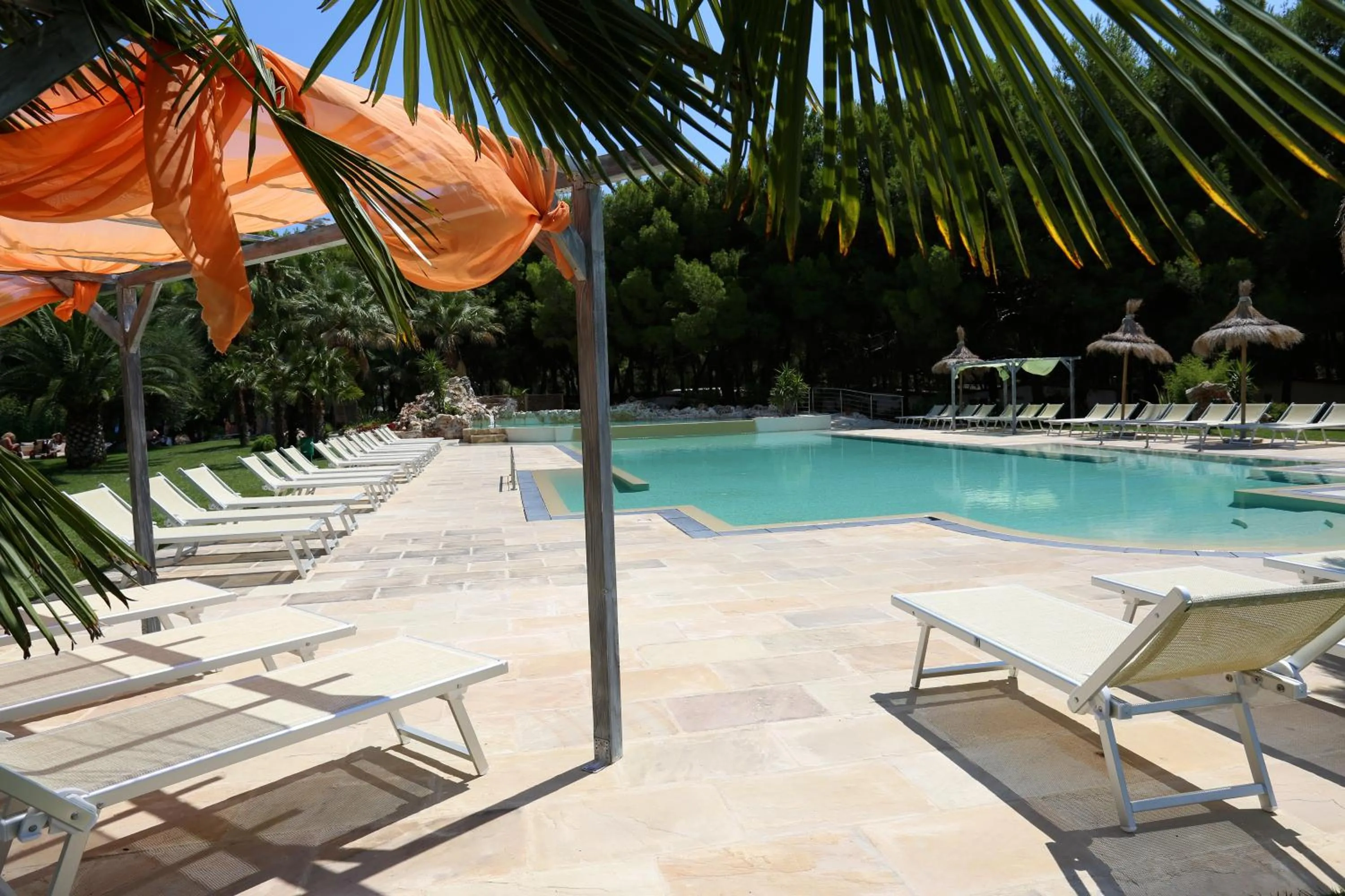 Pool view in Villaggio Giardini D'Oriente