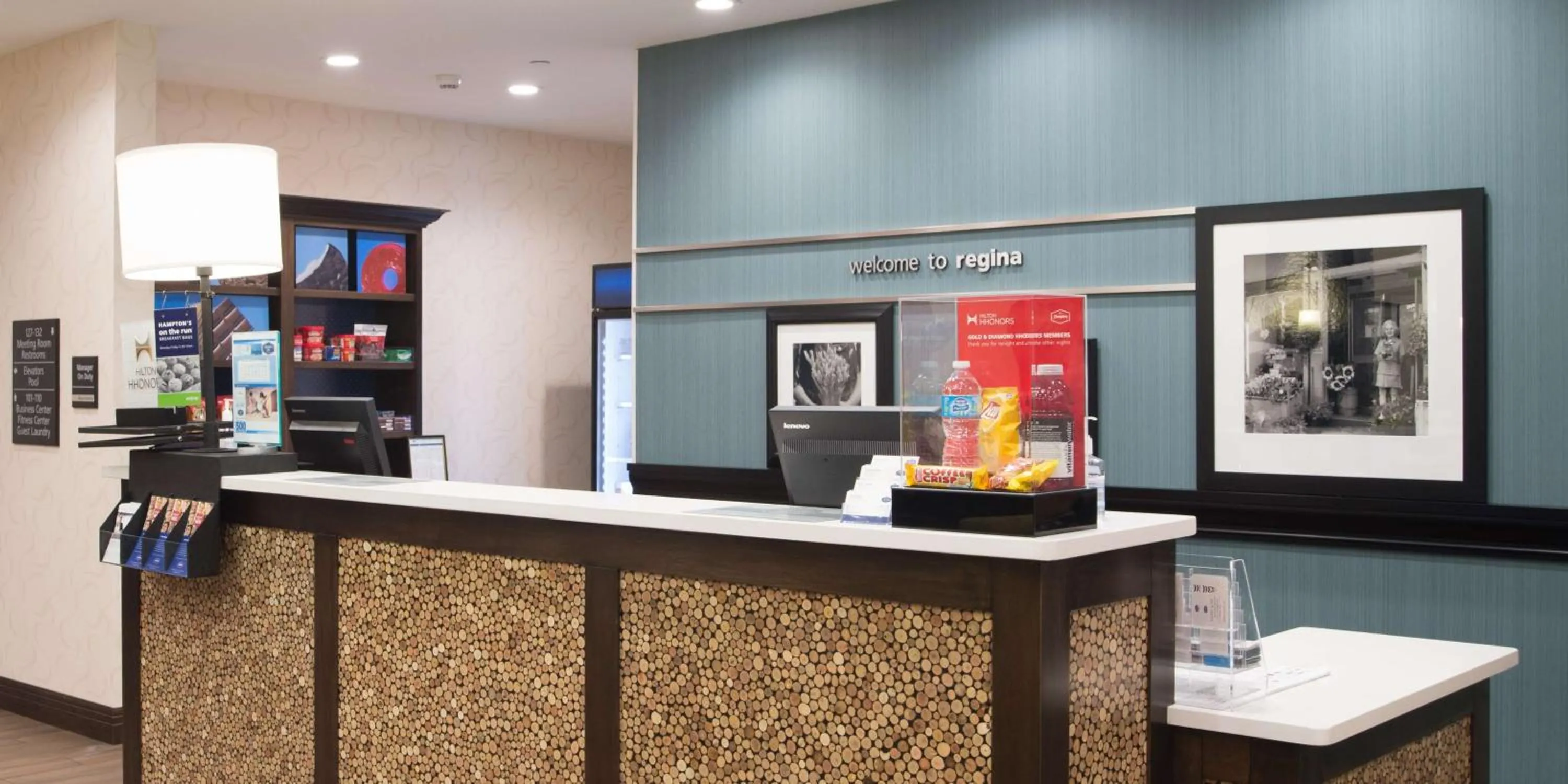 Lobby or reception in Hampton Inn & Suites East Gate Regina