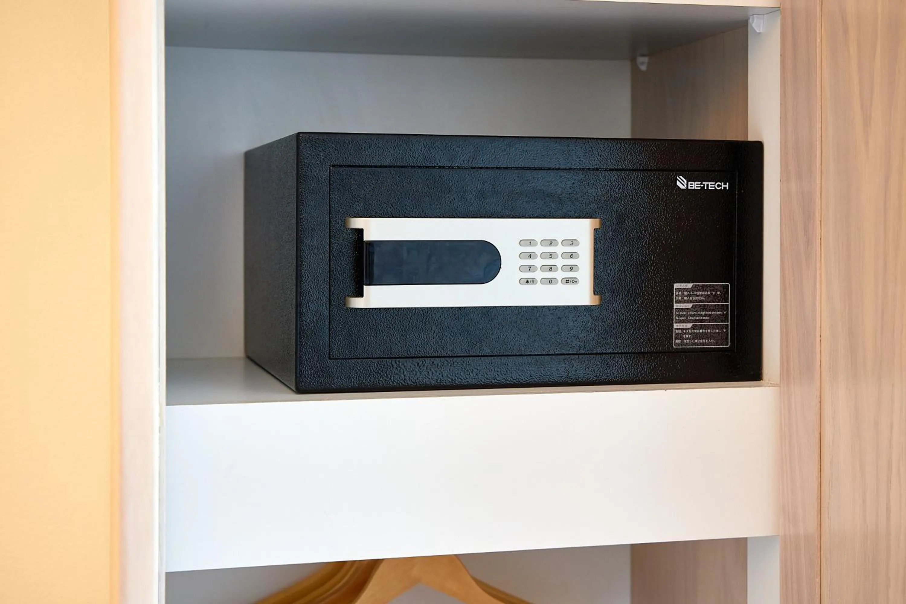 safe in First Group La Montagne