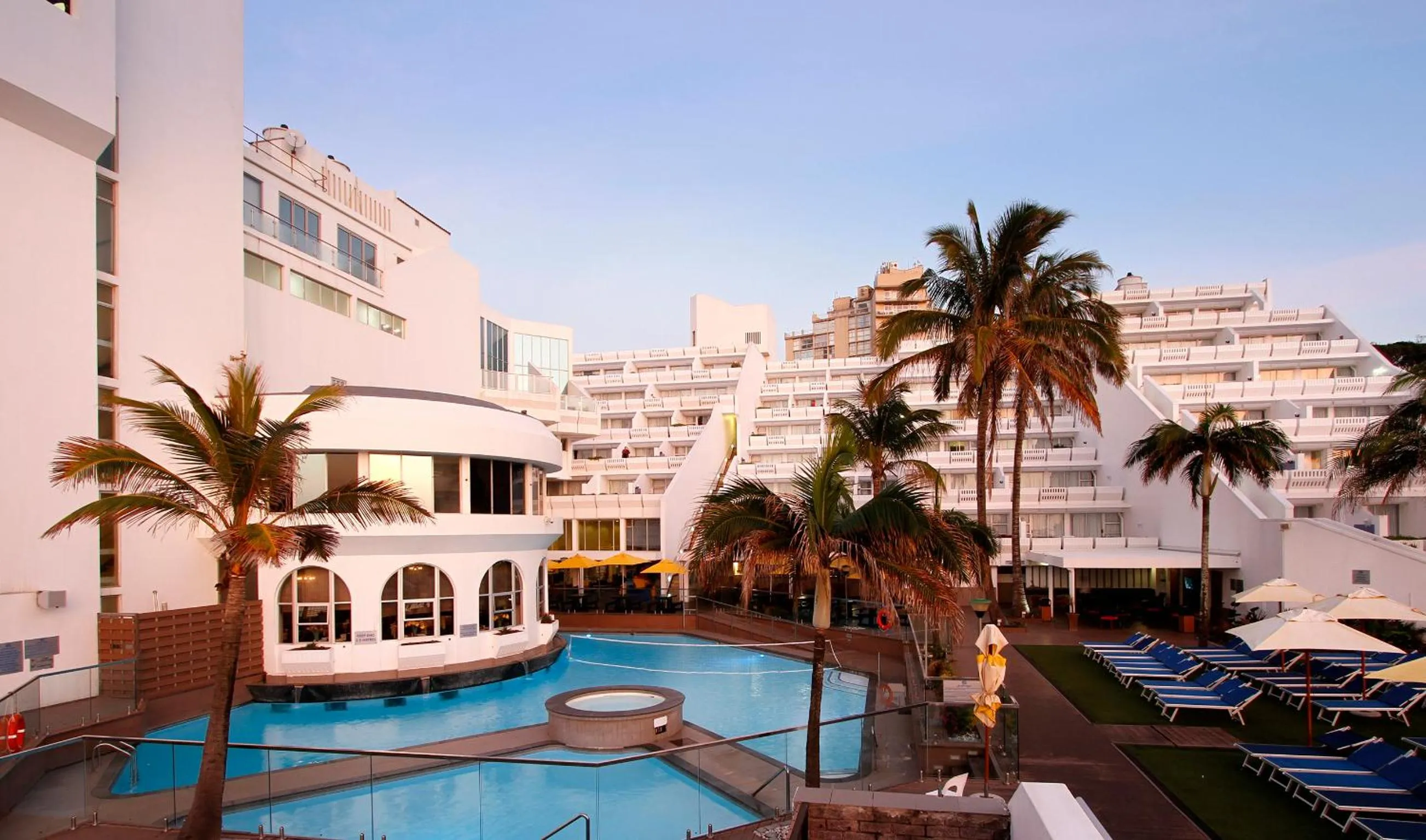 Property building in First Group La Montagne