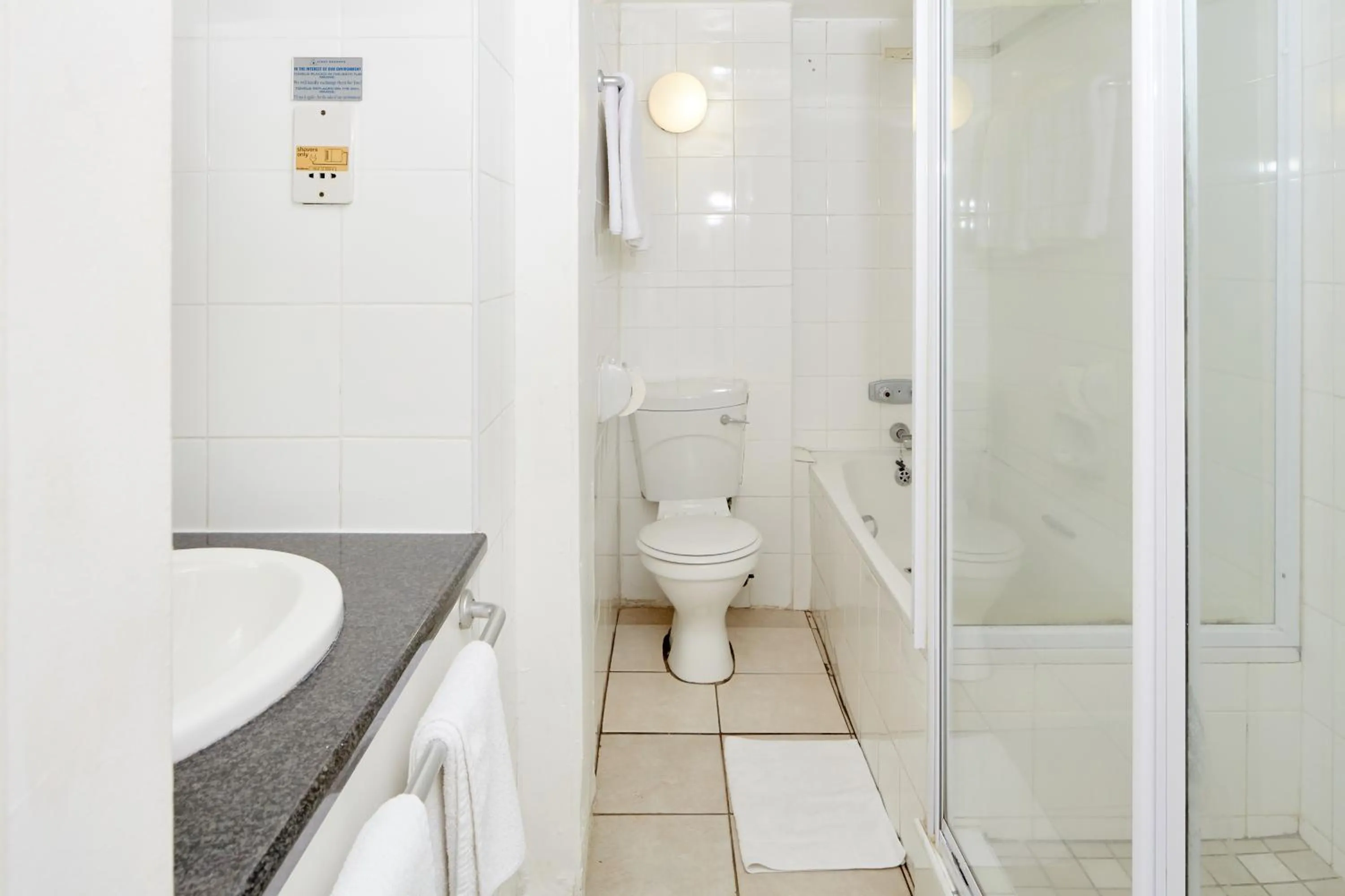 Bathroom in First Group La Montagne