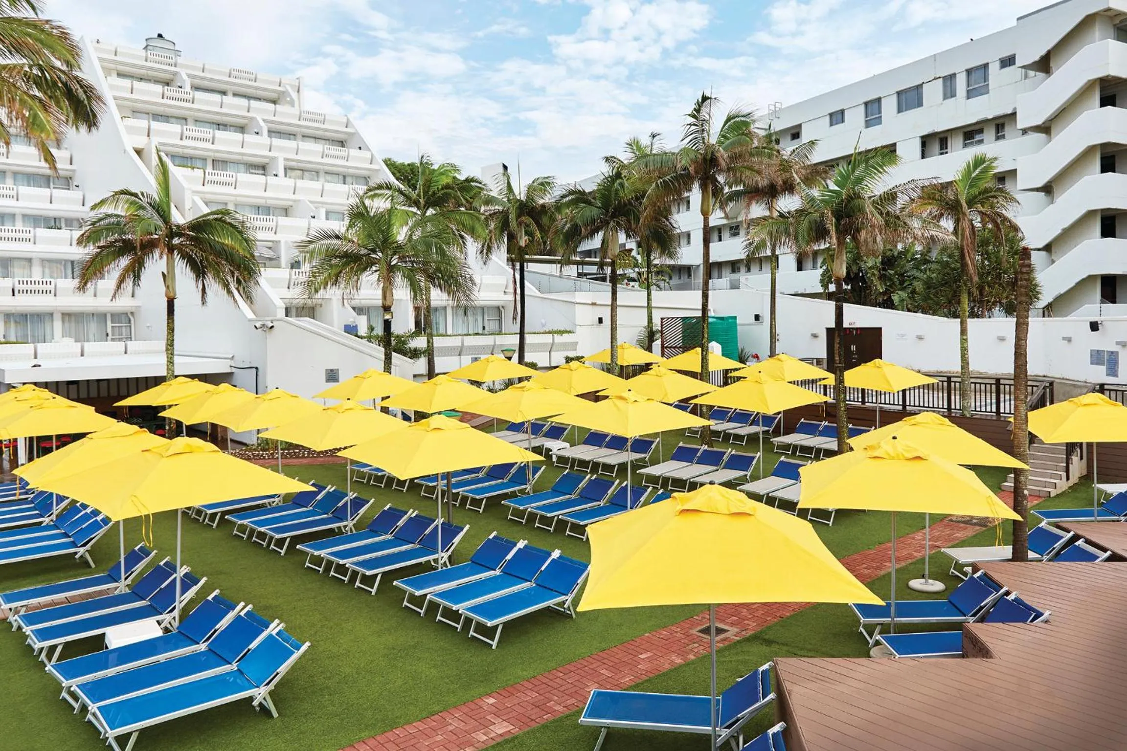 Property building in First Group La Montagne