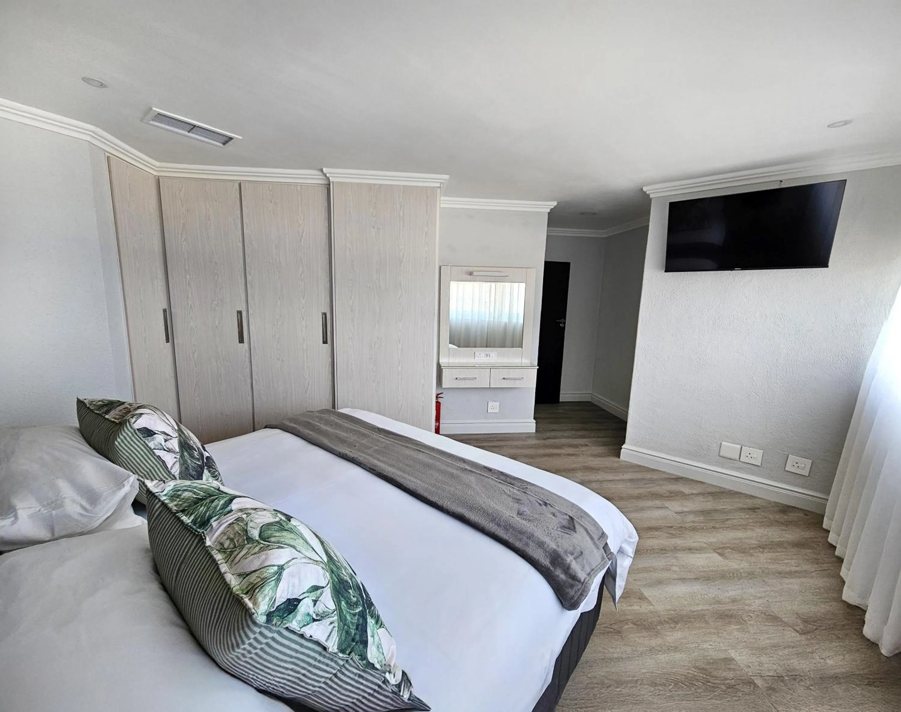 Bedroom, Bed in First Group La Montagne