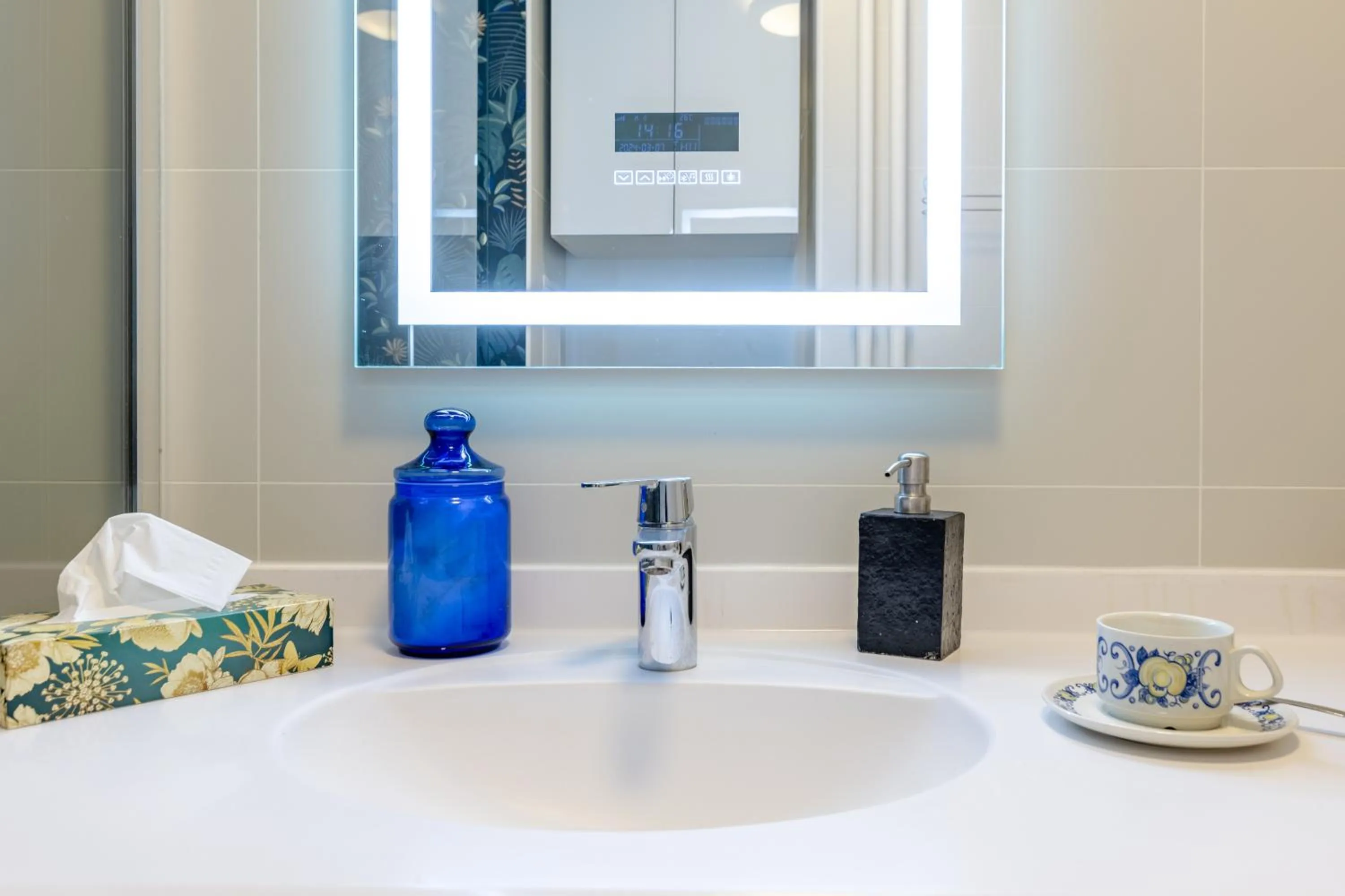 Bathroom in Chambre d'Amis - Chambres d'Hôtes-B&B-Guest House