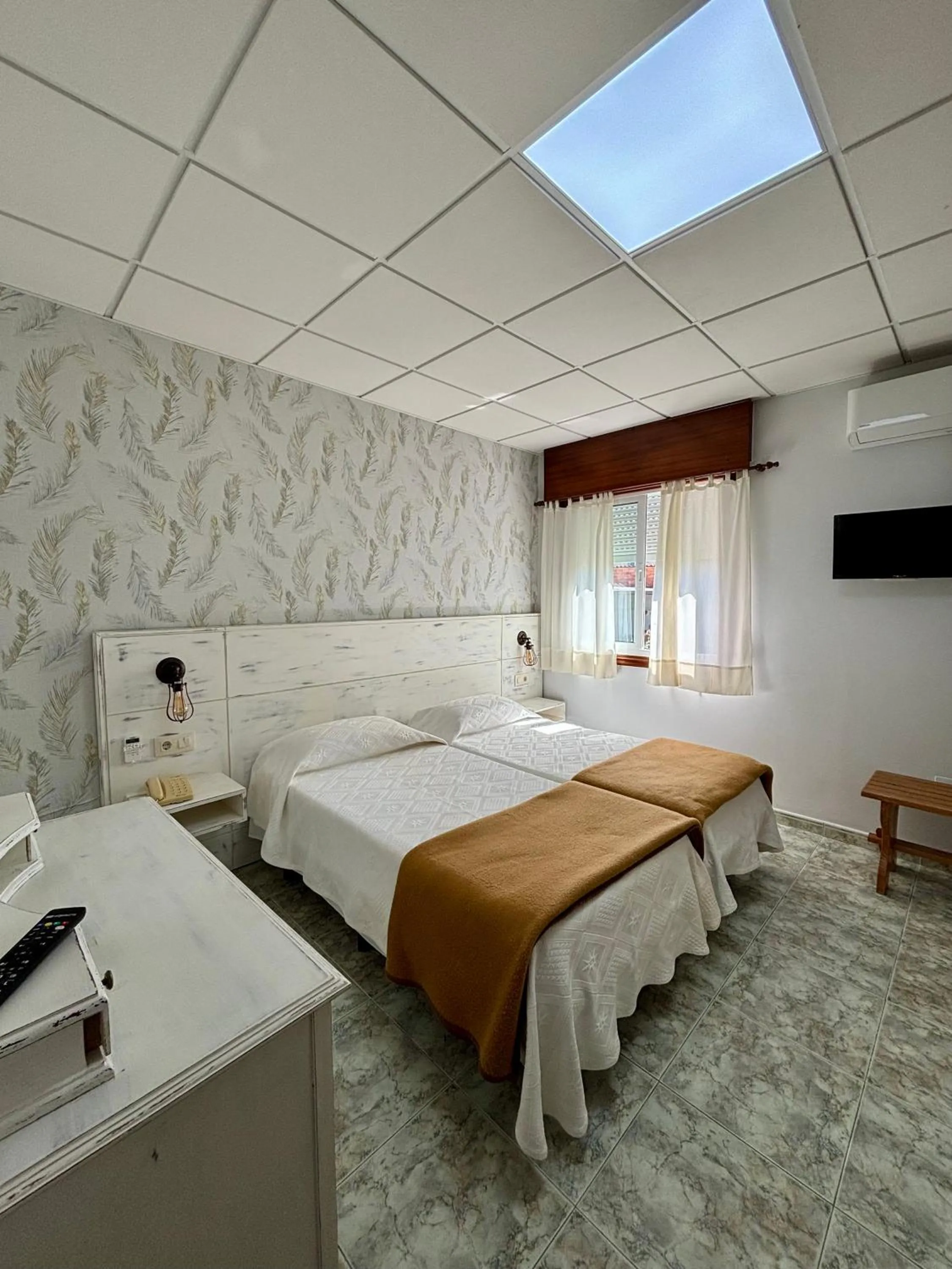 Photo of the whole room, Bed in Hotel Vasco Da Gama