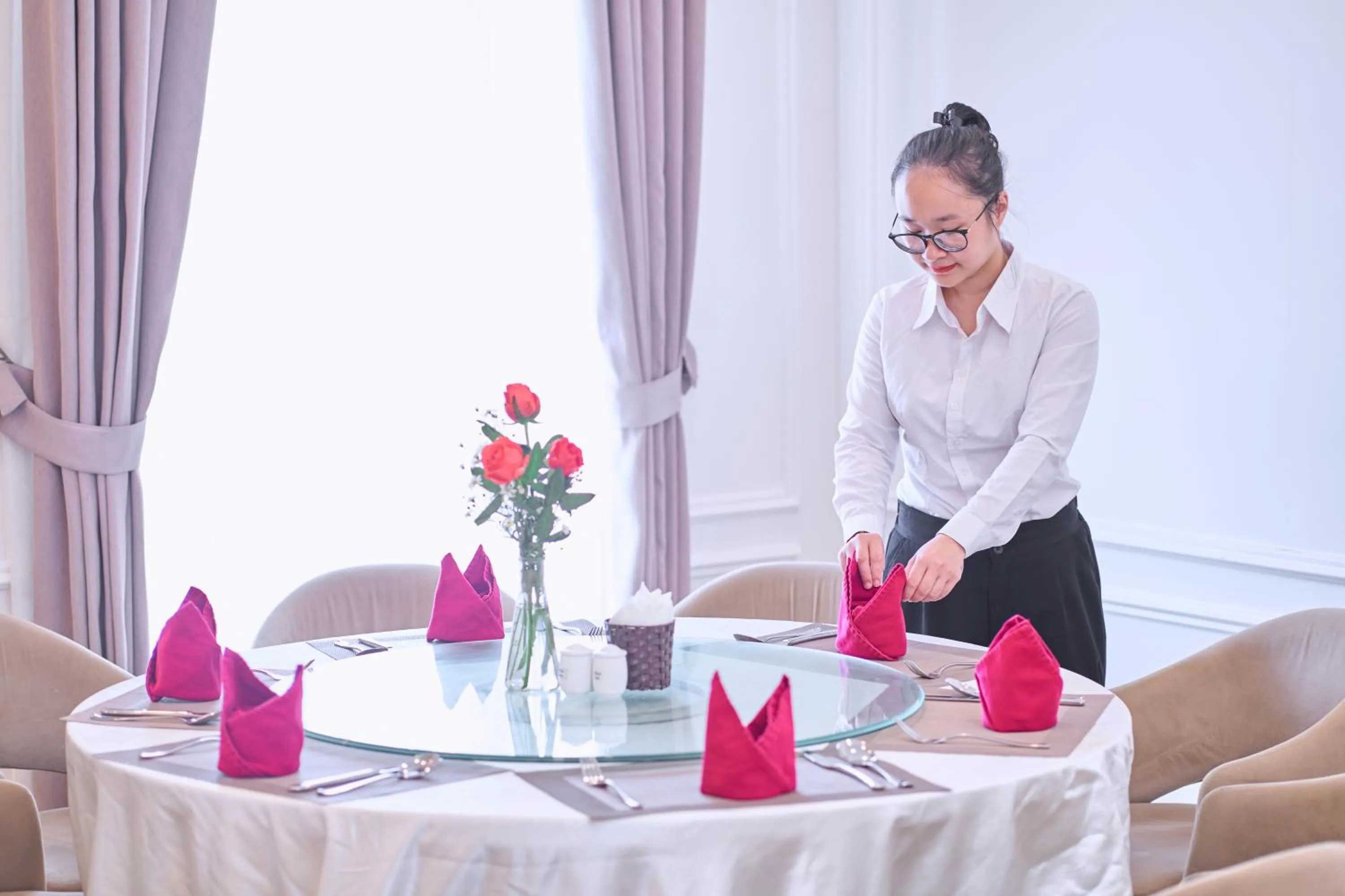 Restaurant/places to eat in Le Haute Hotel Hai Phong