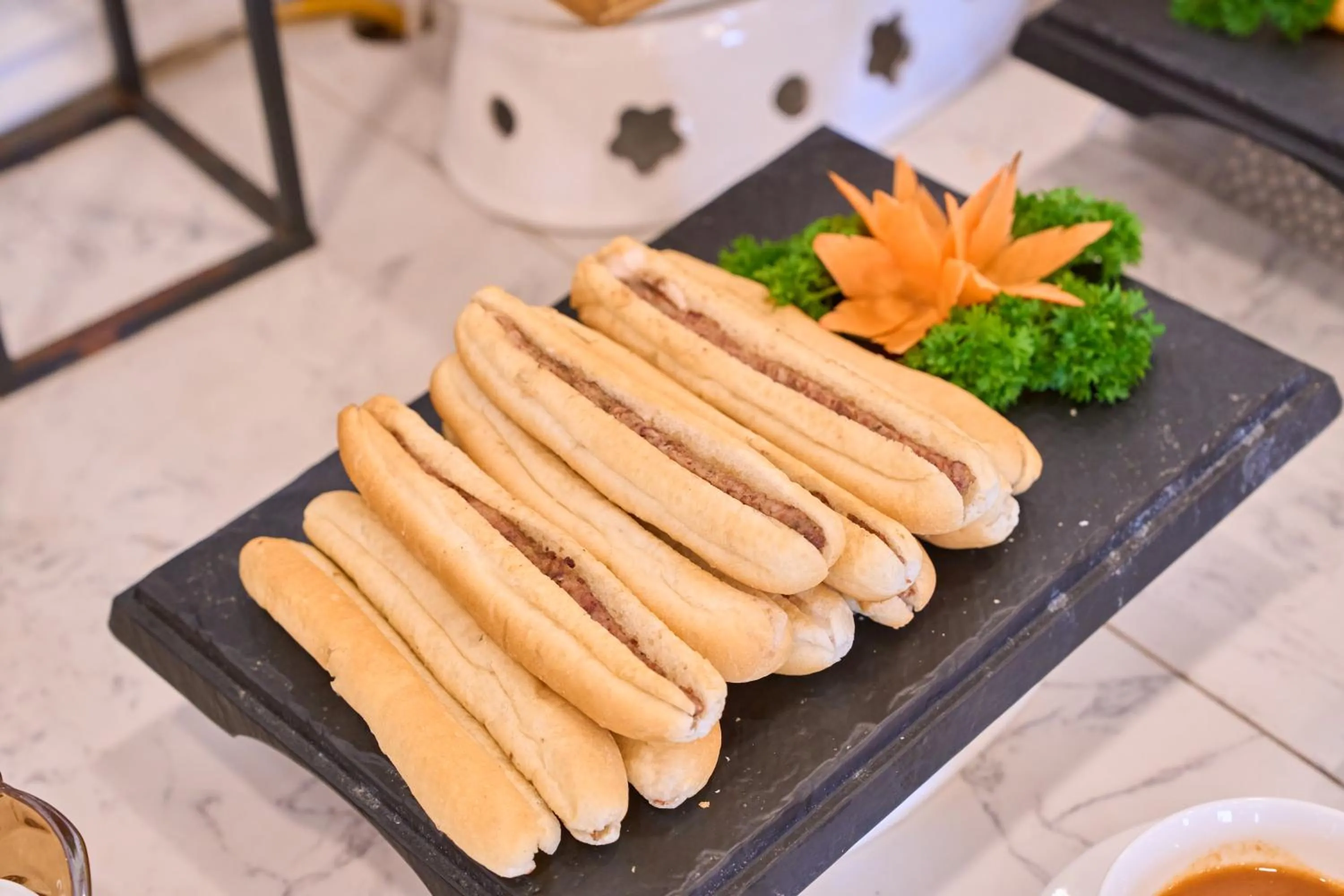 Buffet breakfast in Le Haute Hotel Hai Phong