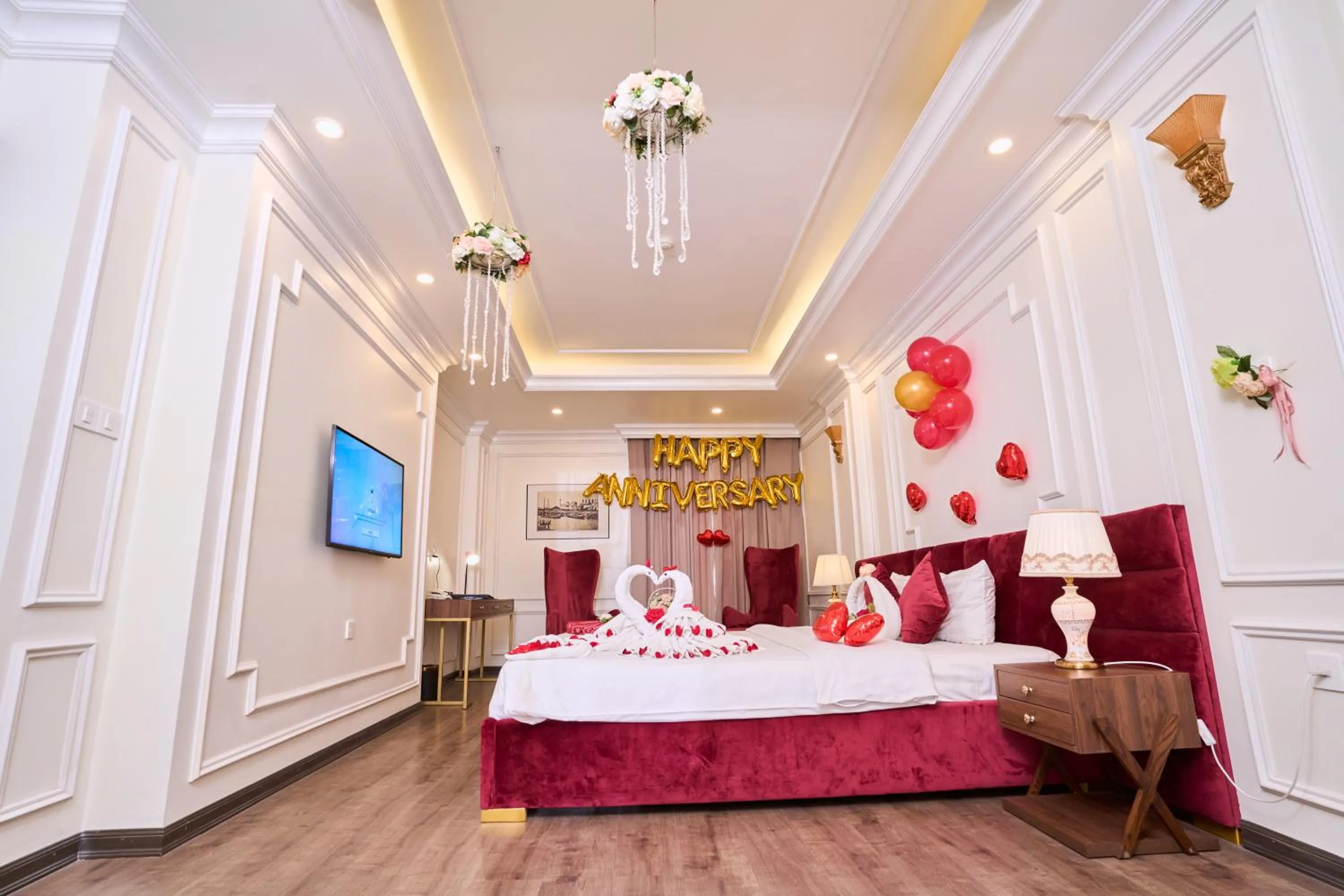 Decorative detail, Bed in Le Haute Hotel Hai Phong