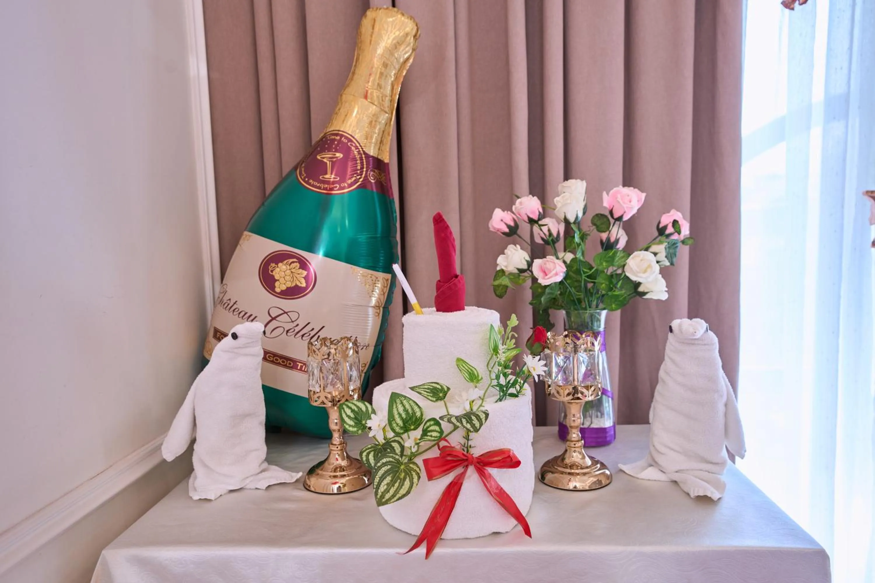 Decorative detail in Le Haute Hotel Hai Phong