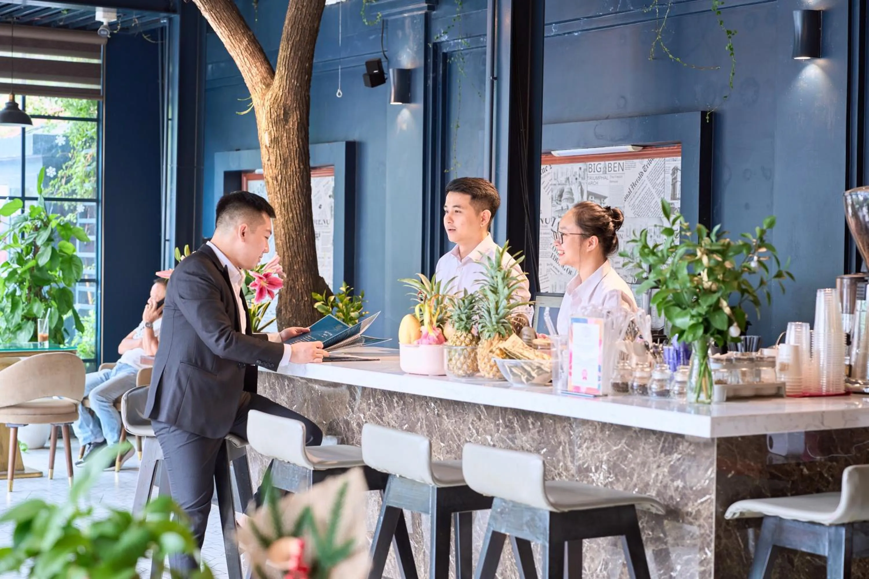 Lounge or bar in Le Haute Hotel Hai Phong