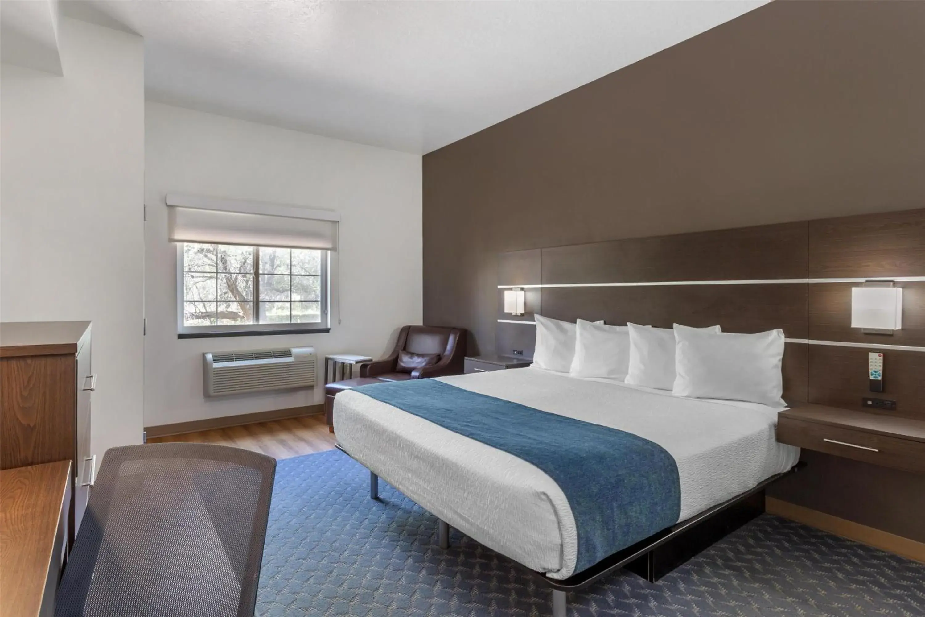 Deluxe King Studio in Best Western Duchesne Inn Deluxe King Studio in Best Western Duchesne Inn