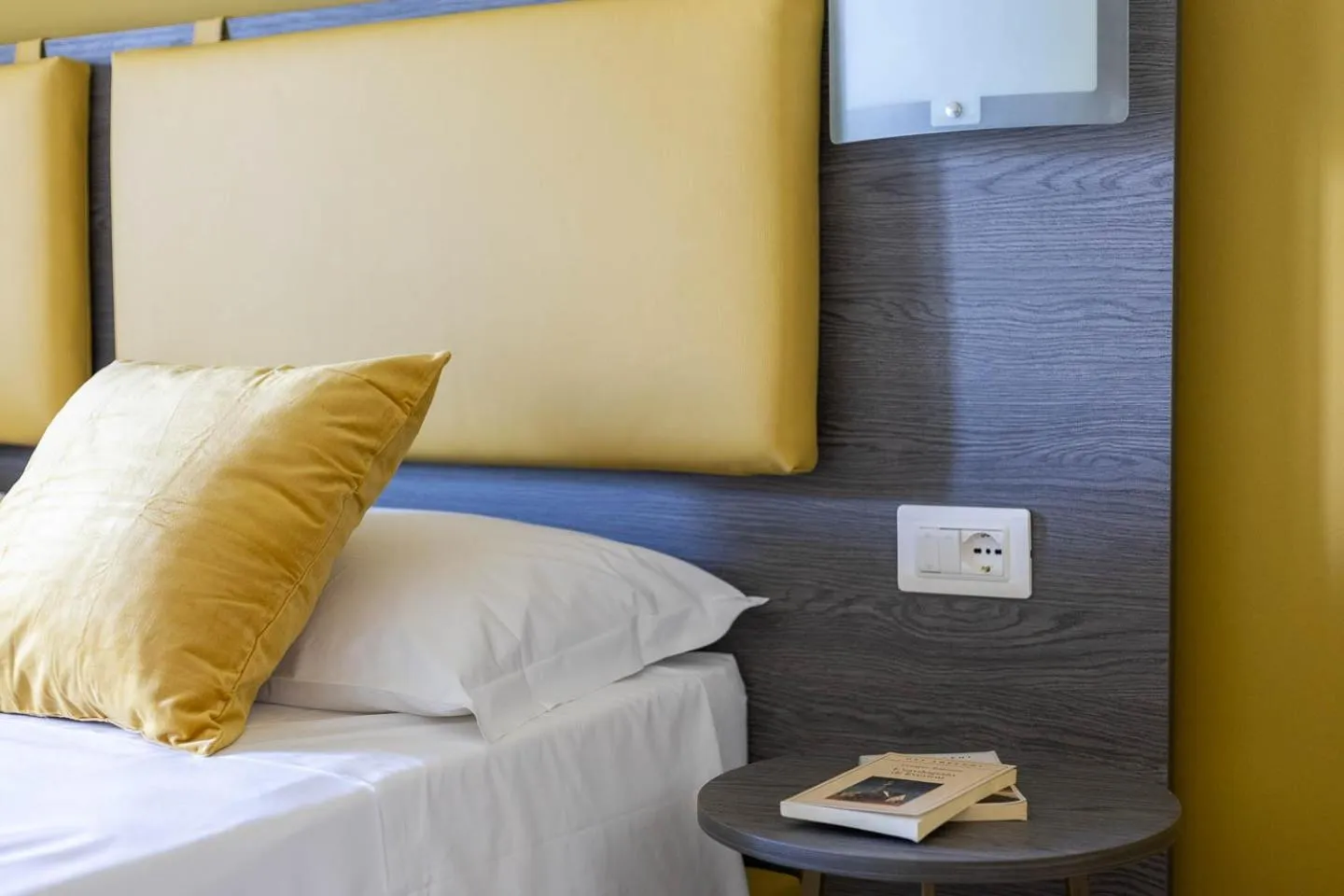 Bed in Tuscasì Aparthotel