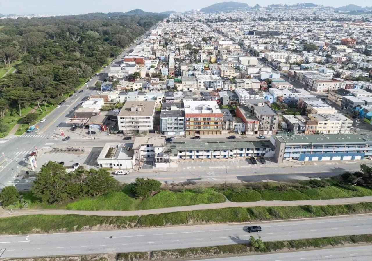 Bird's eye view in Motel 6 San Francisco, CA Great Highway