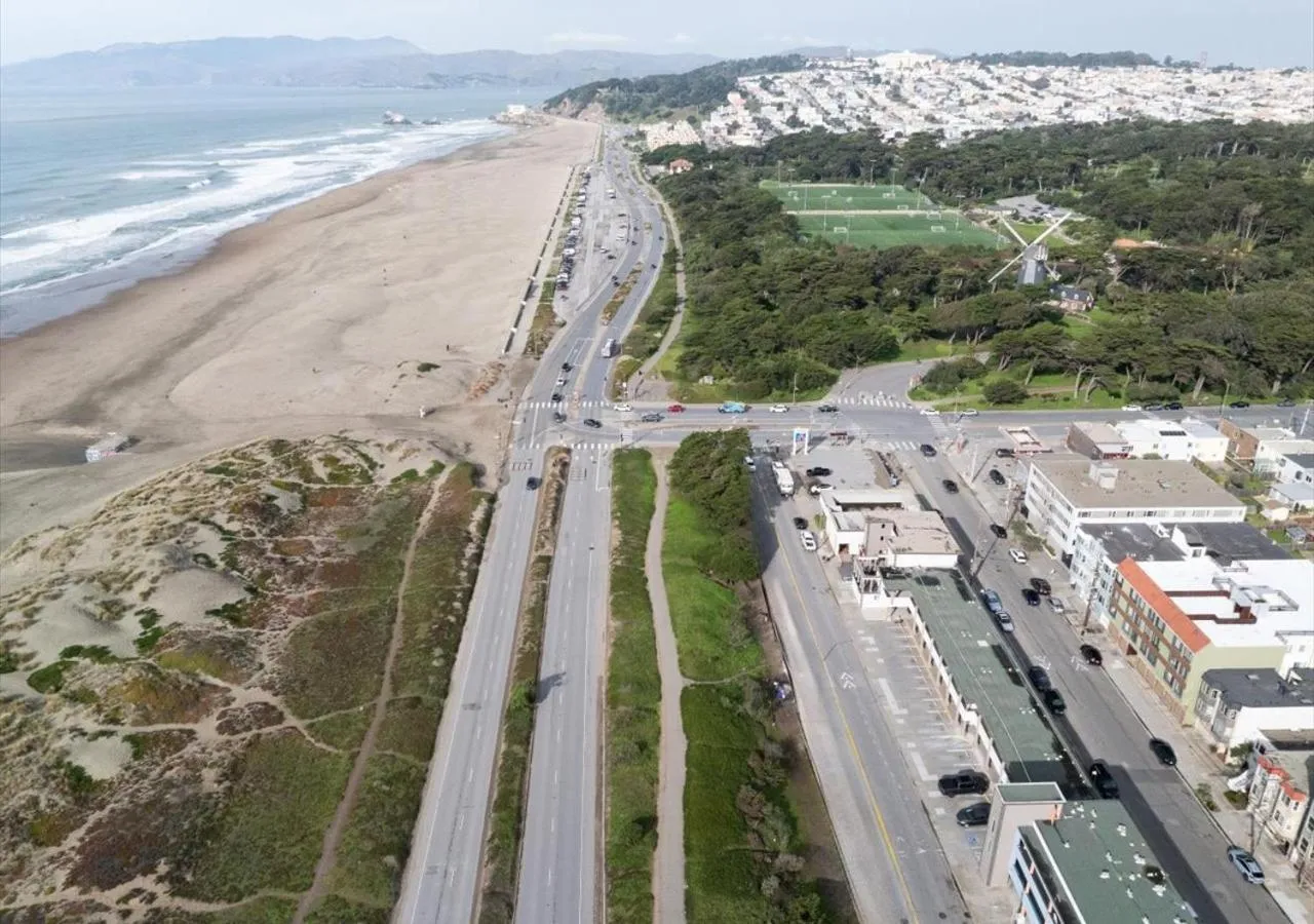 Bird's eye view in Motel 6 San Francisco, CA Great Highway