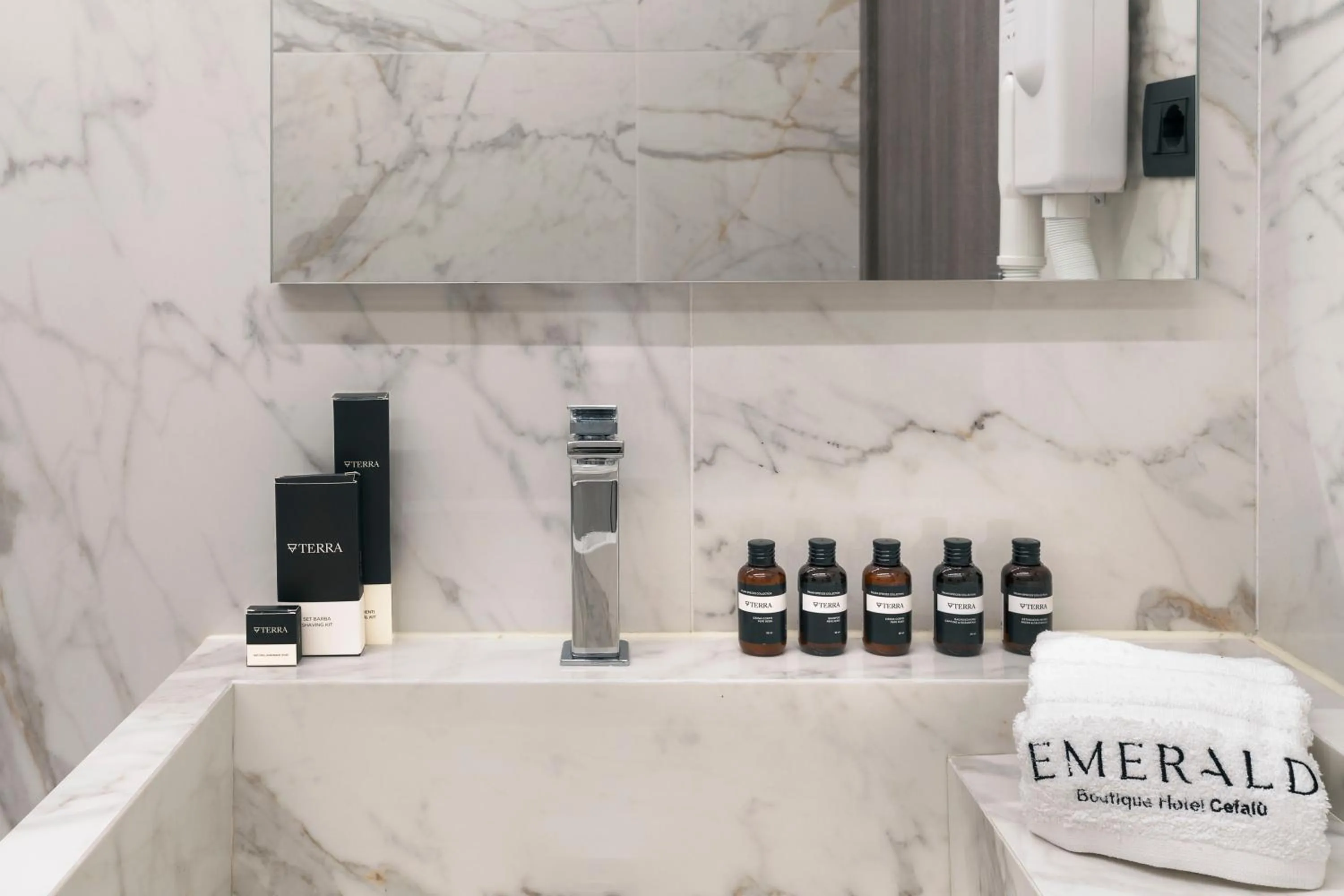 Bathroom in Emerald Hotel Residence Cefalù