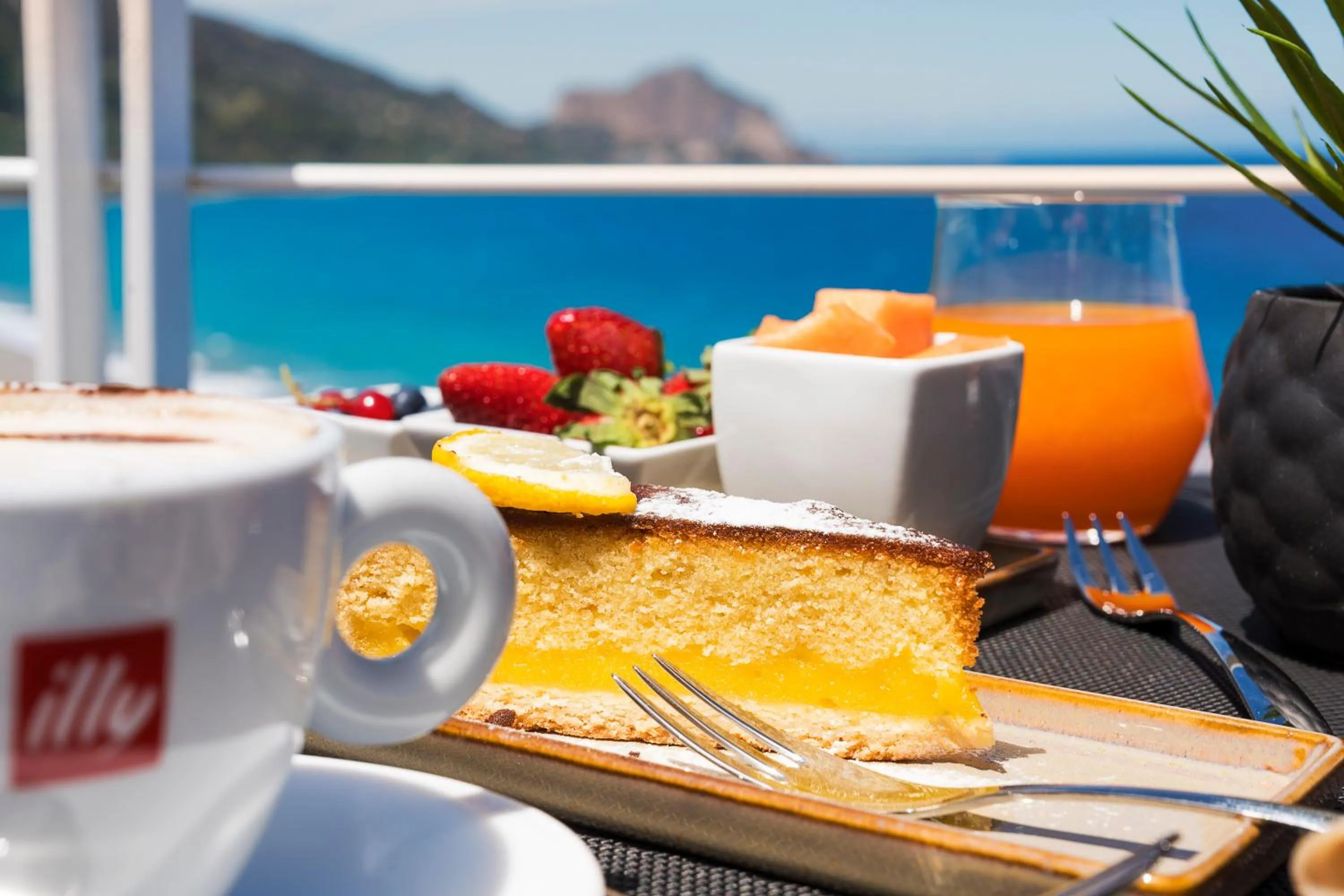 Breakfast in Emerald Hotel Residence Cefalù