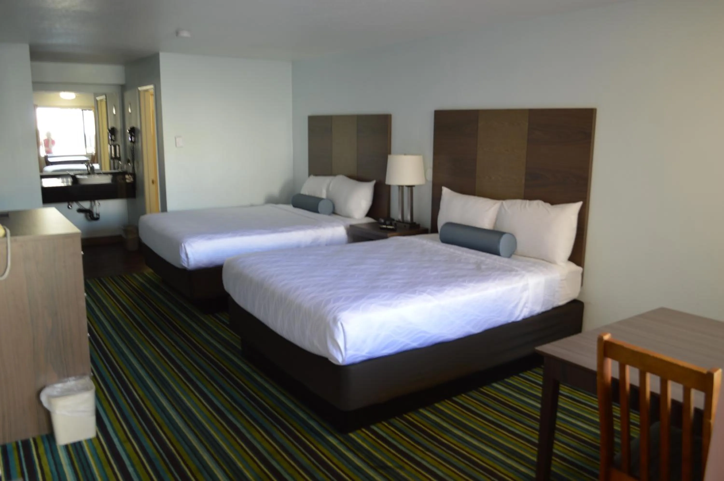 Bed in Brookings Inn Resort