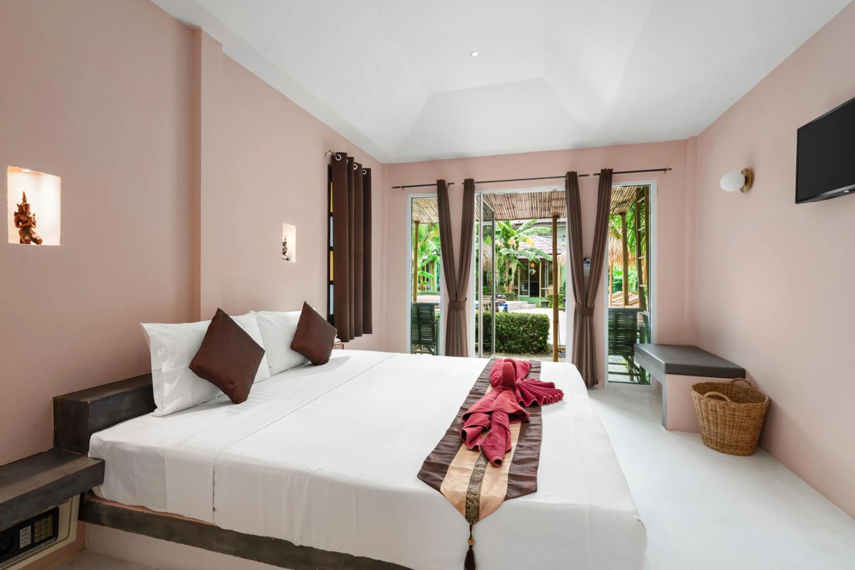 Bed in Avocado Koh Samui