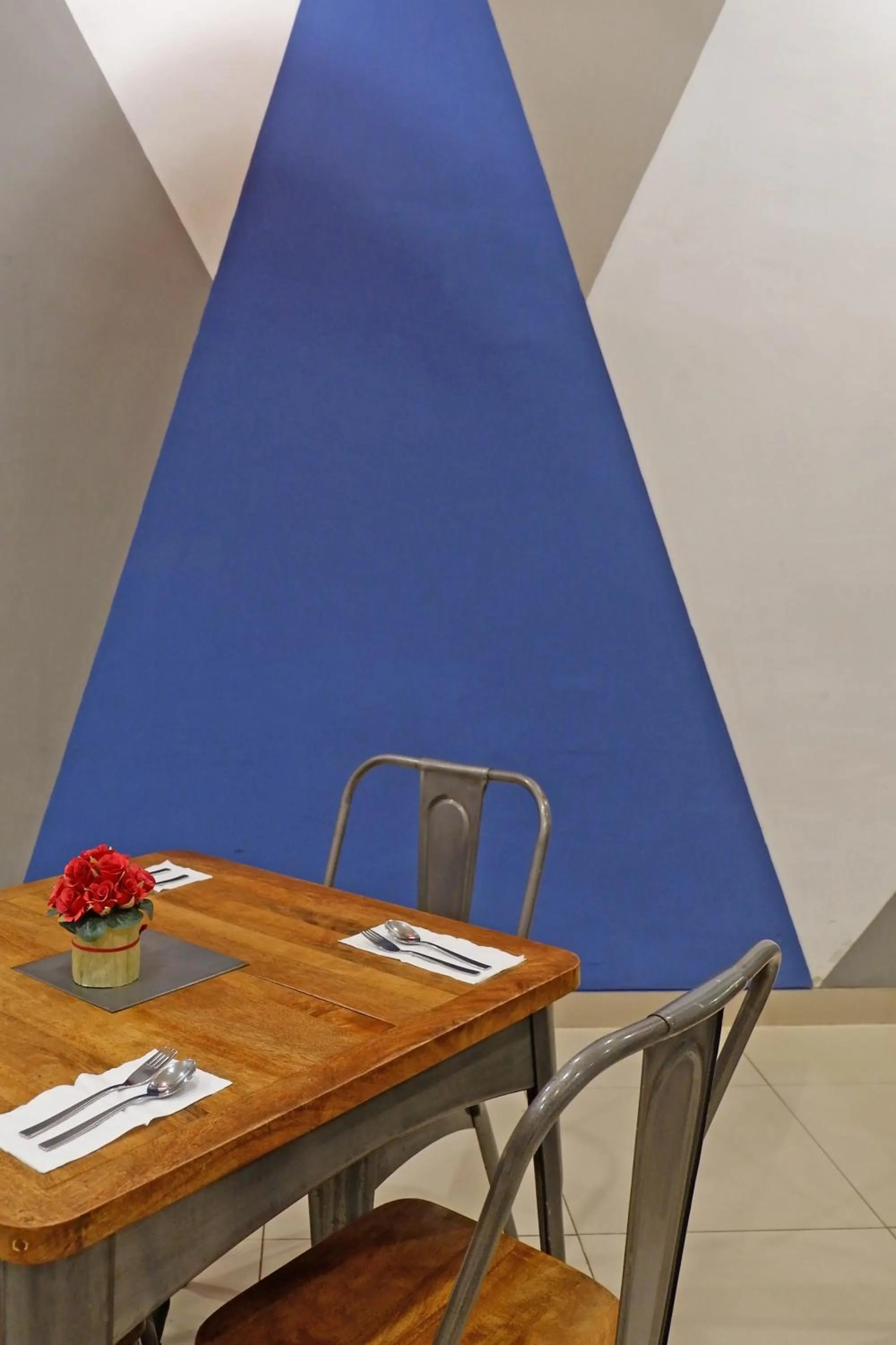 Restaurant/places to eat in ibis Budget Cikarang Festival