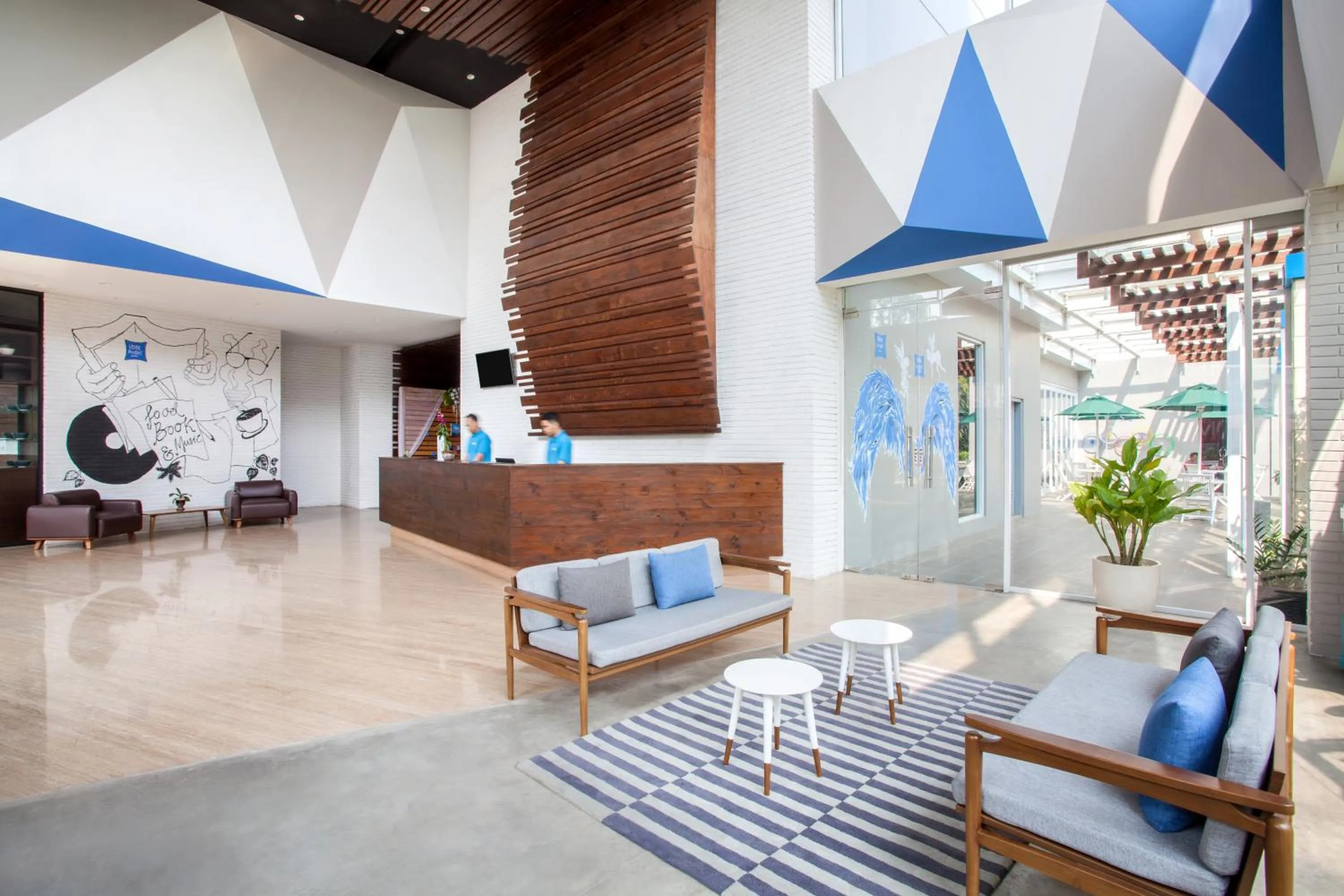 Lobby or reception in ibis Budget Cikarang Festival