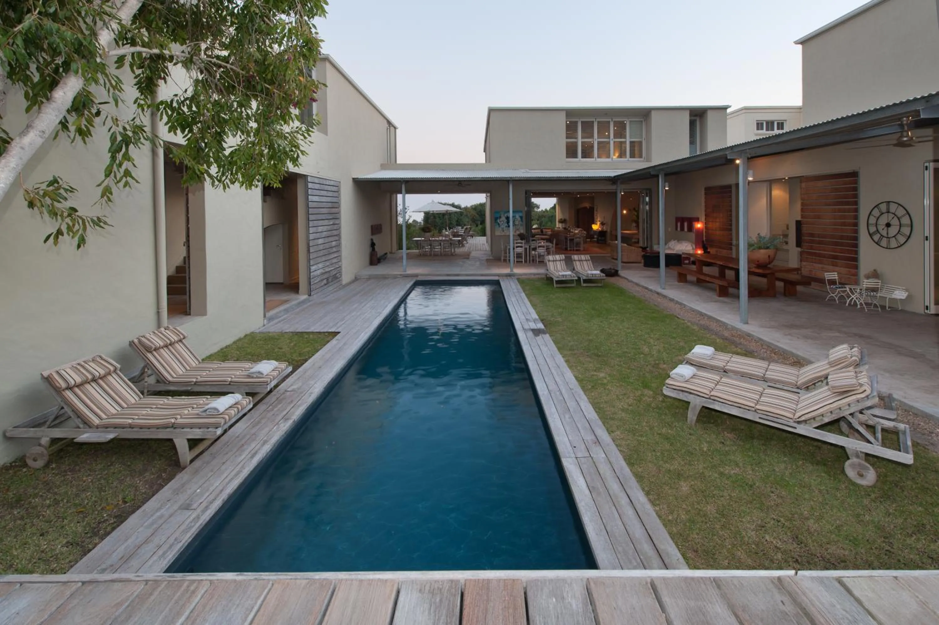 Garden in Mosselberg on Grotto Beach