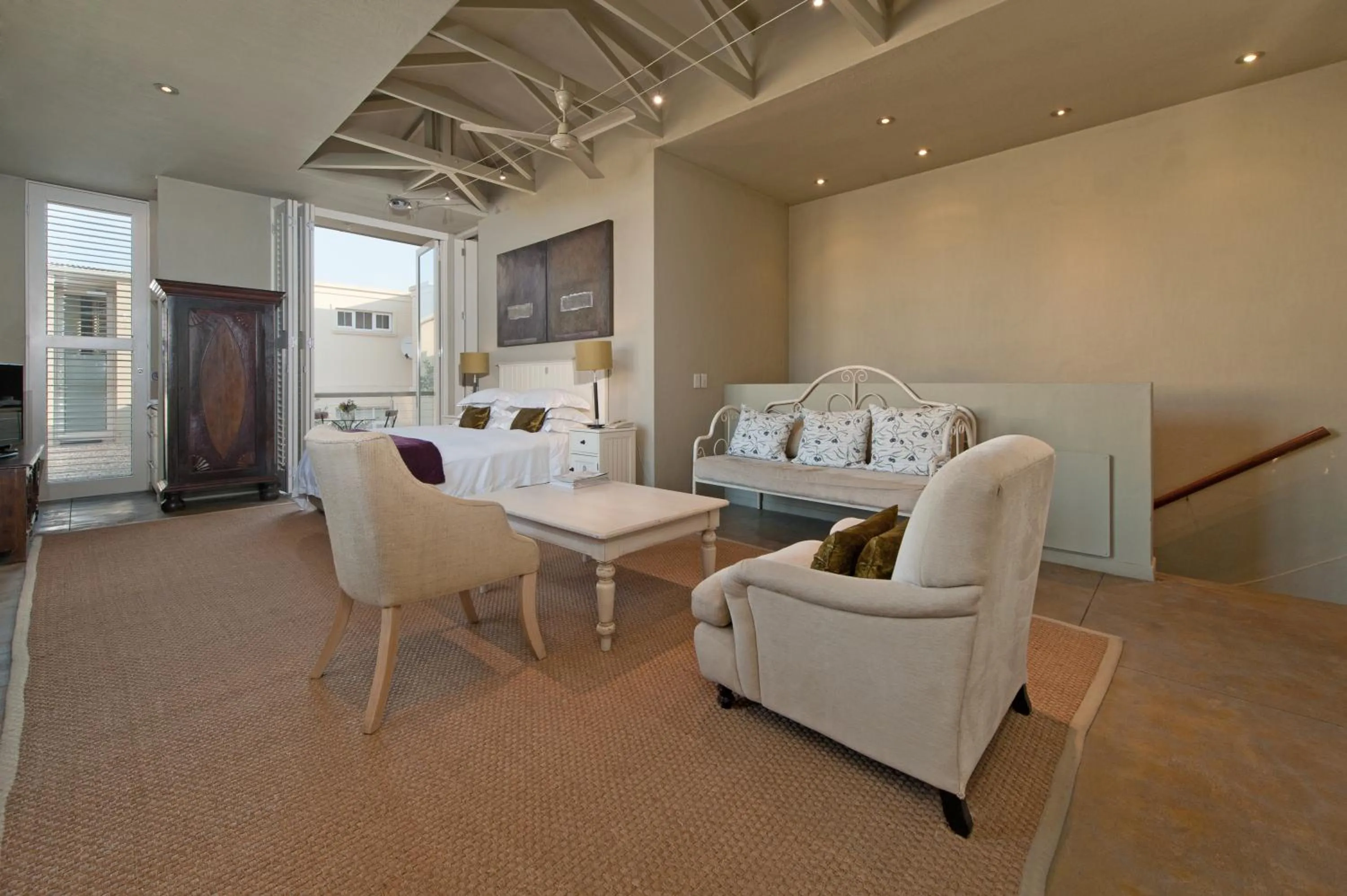 Photo of the whole room in Mosselberg on Grotto Beach