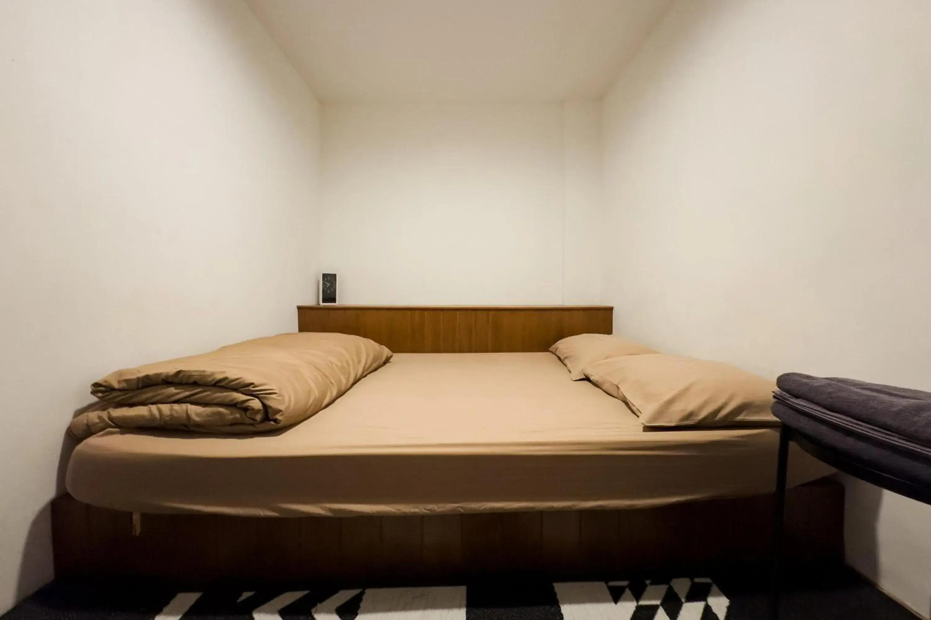 Queen Room in Once in a Blue Moon Cafe and Hostel Queen Room in Once in a Blue Moon Cafe and Hostel