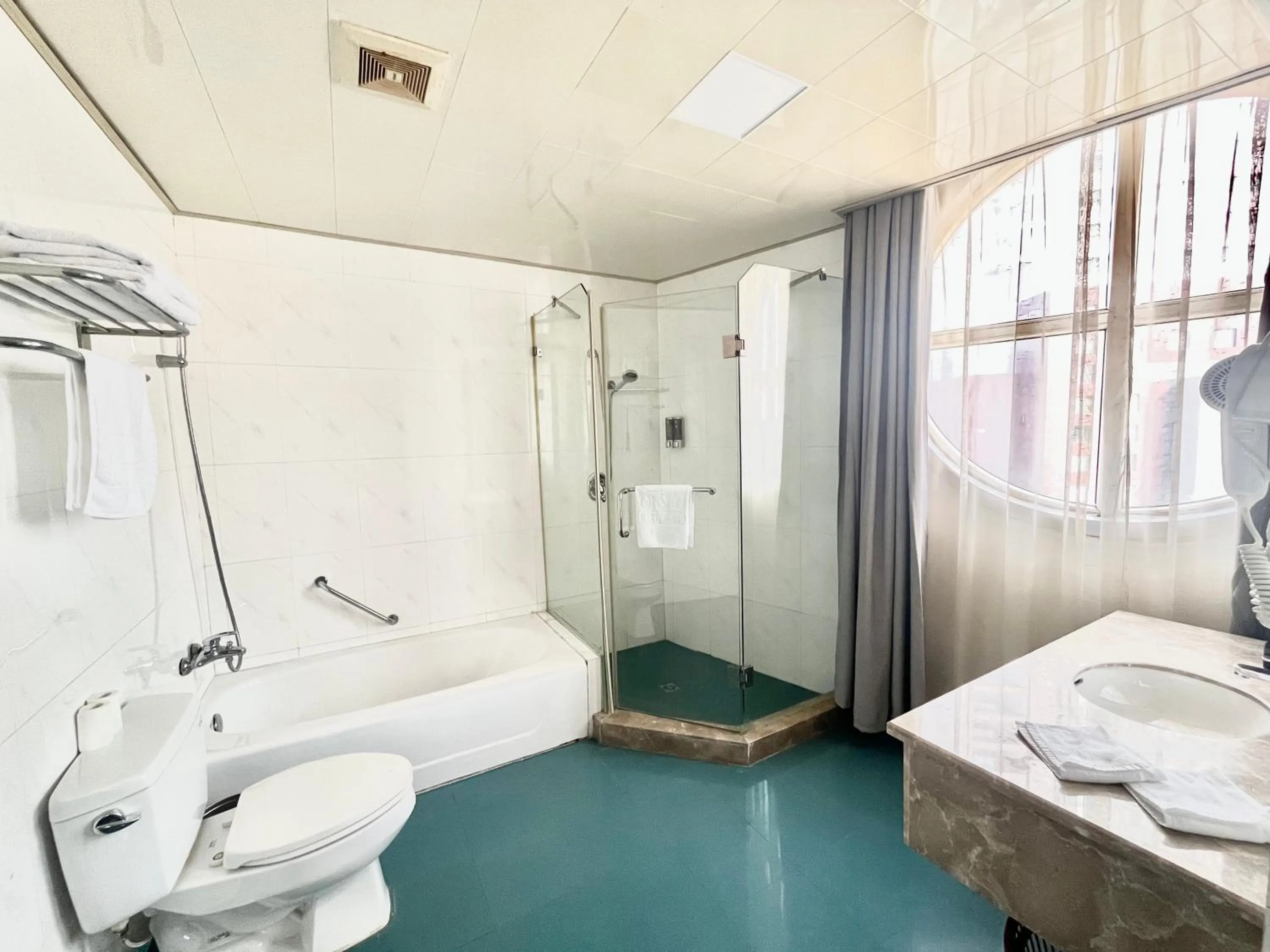 Shower in Tianshui Times Hotel Zhangjiagang