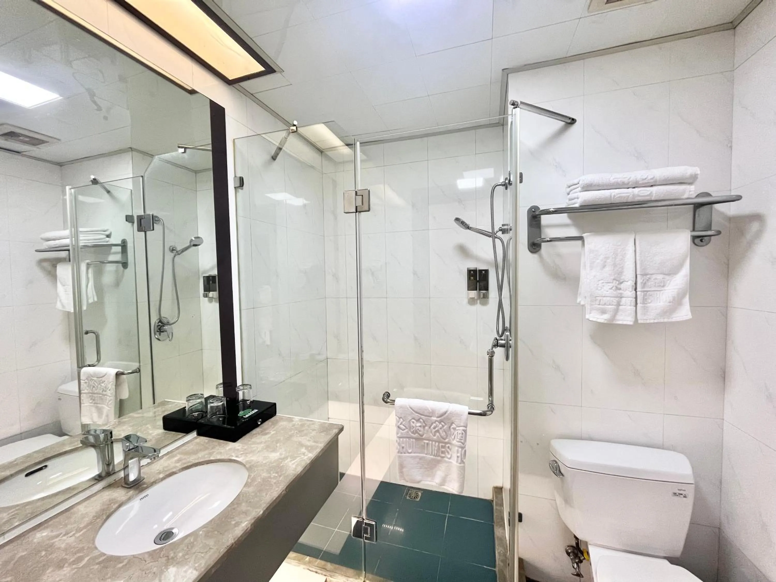 Shower in Tianshui Times Hotel Zhangjiagang