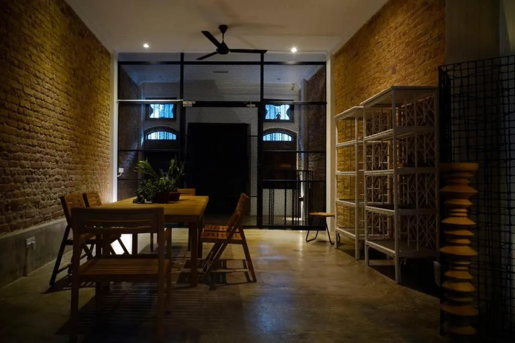 Quint Residence, Georgetown - Rustic Heritage Guesthouse by ALV