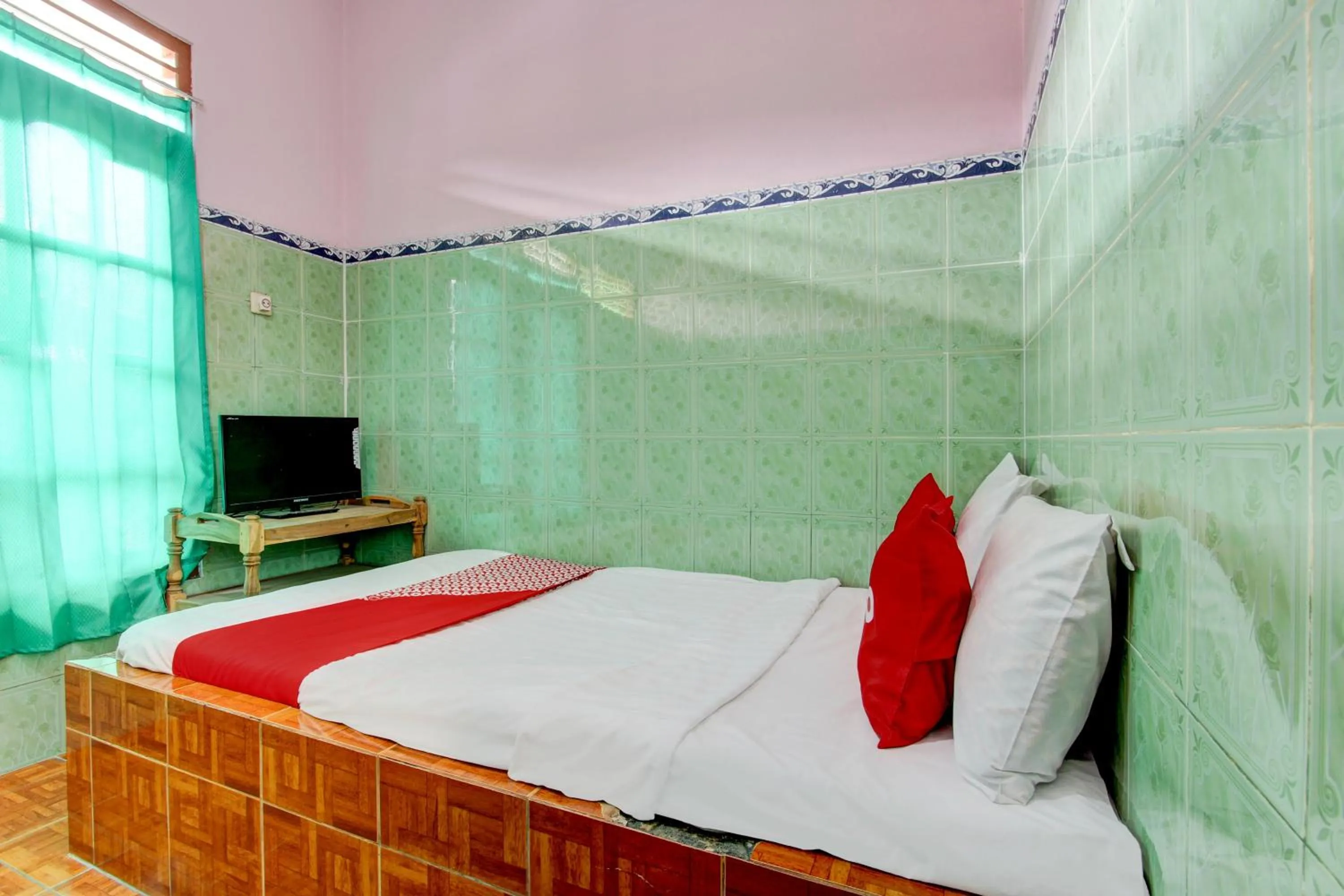 Bedroom, Bed in Hotel O Pondok Wisata Kurniawan 2NearWonogondang Camp ( Bumi Perkemahan Wonogondang )