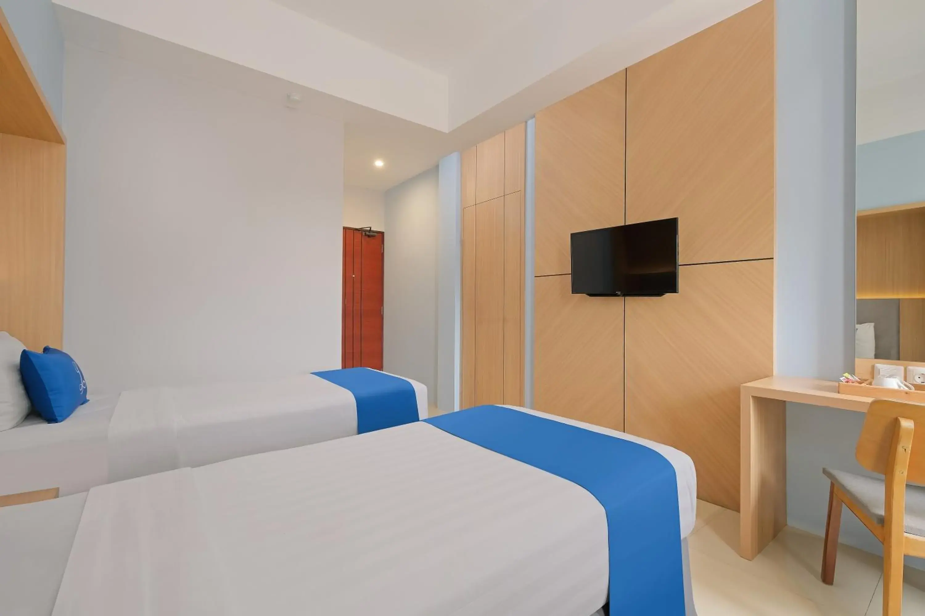 Deluxe Double or Twin Room in Hotel Laksana Solo Managed By Dafam Deluxe Double or Twin Room in Hotel Laksana Solo Managed By Dafam