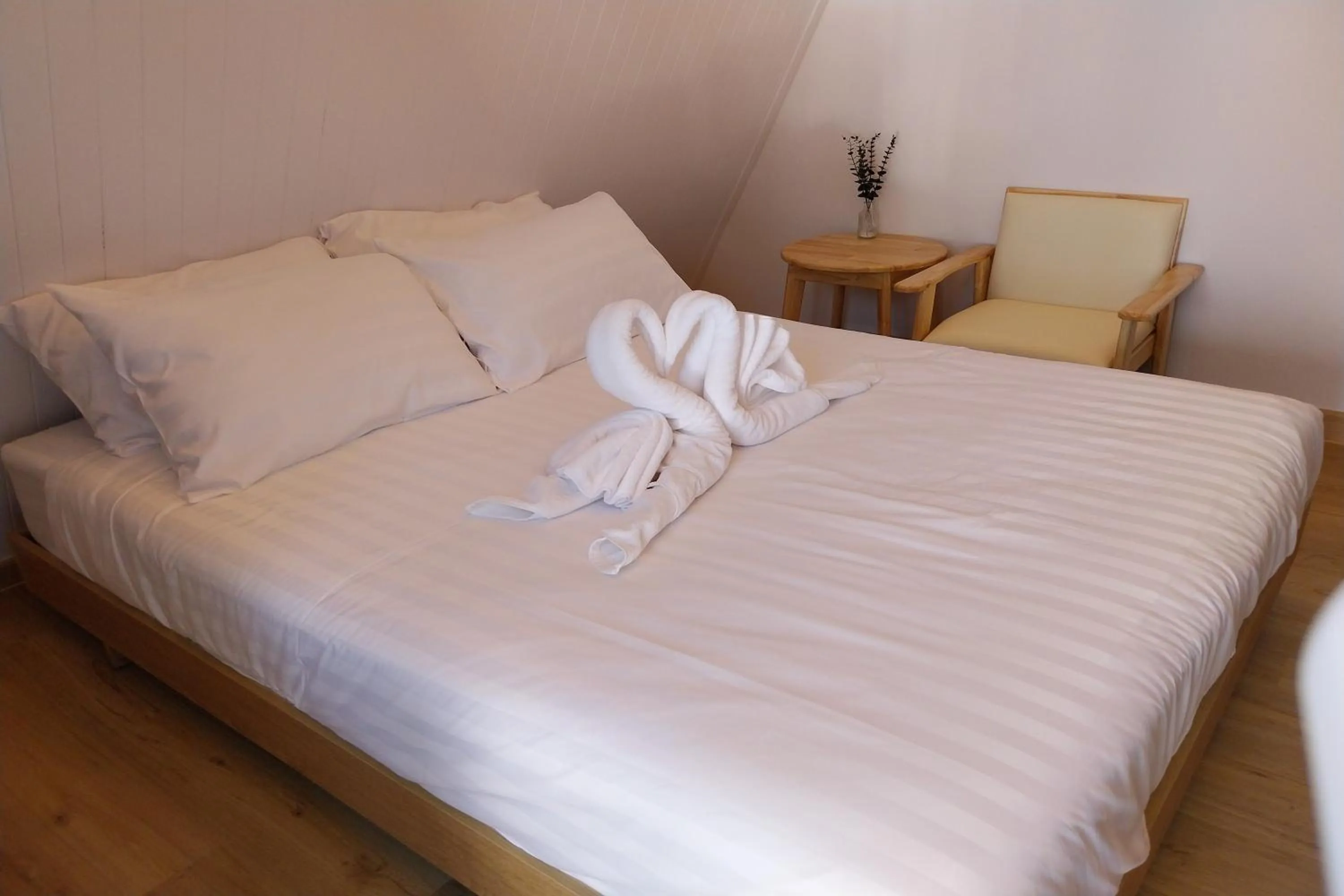 Bed in It my life cafe x camp