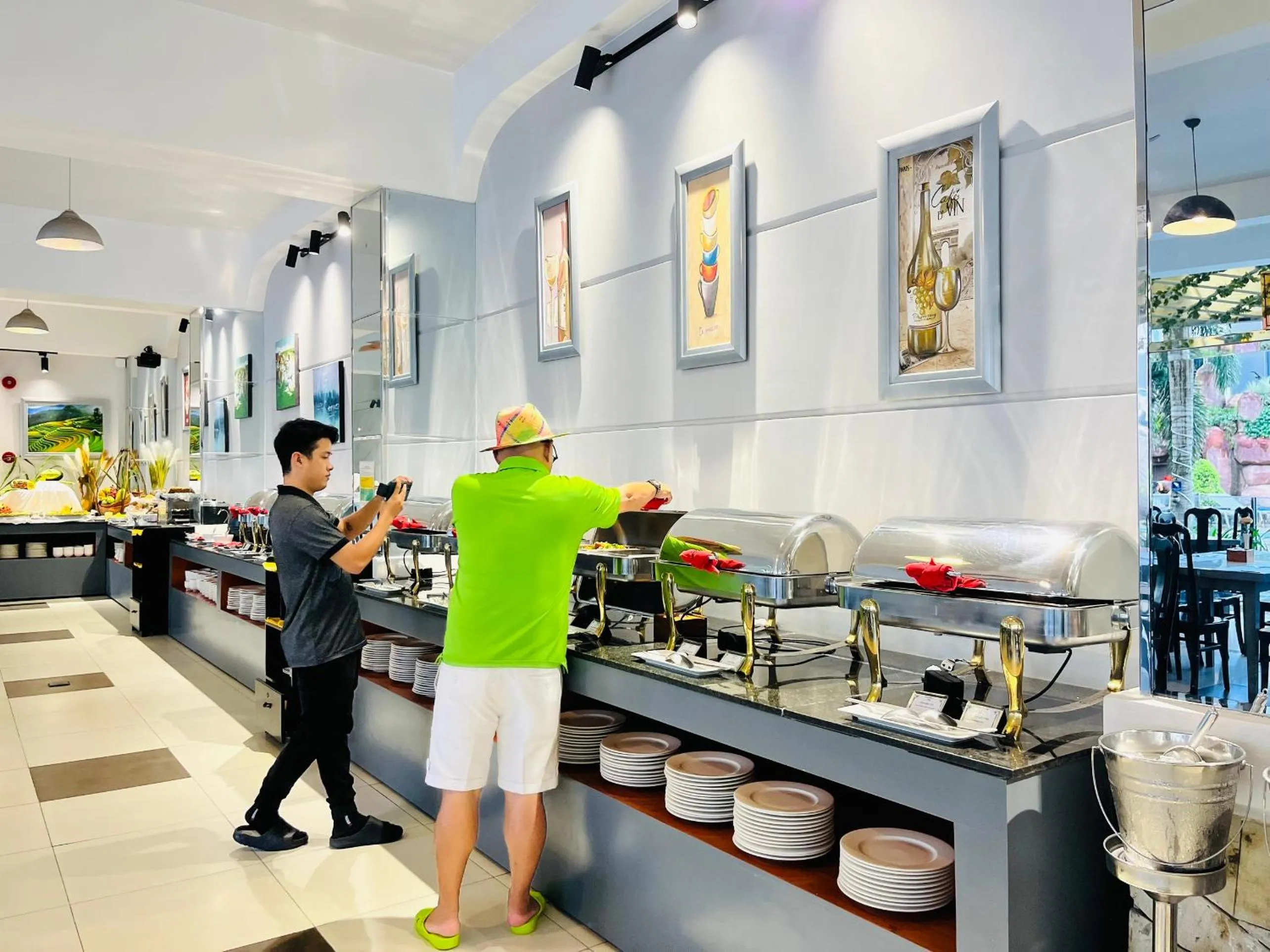 Restaurant/places to eat in Ocean Pearl Hotel Phu Quoc