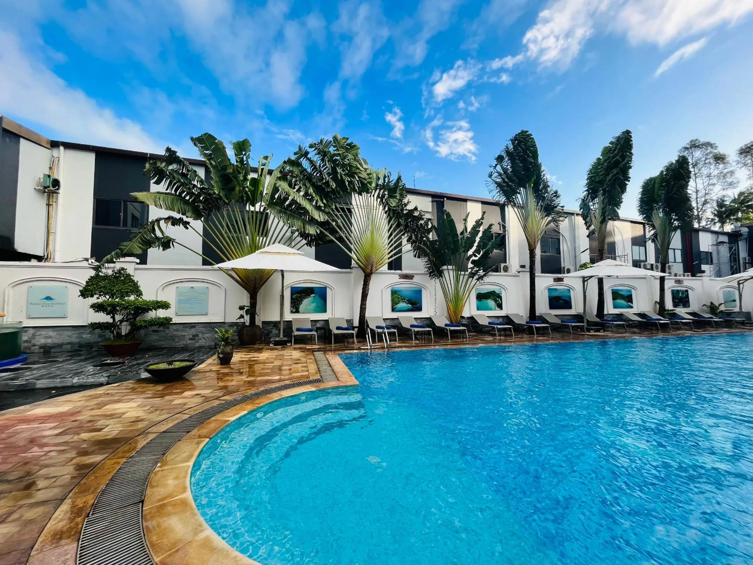 Pool view in Ocean Pearl Hotel Phu Quoc