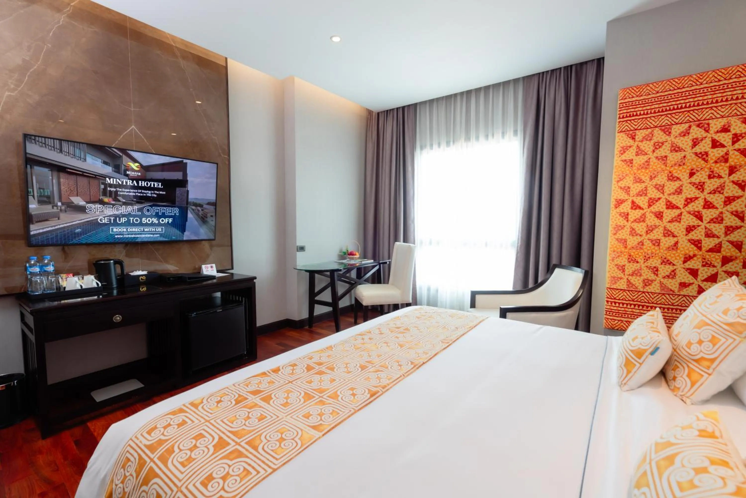 Guests, Bed in Mintra Hotel Vientiane