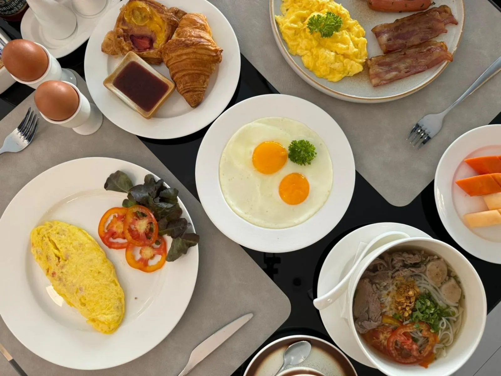 Breakfast in Mintra Hotel Vientiane