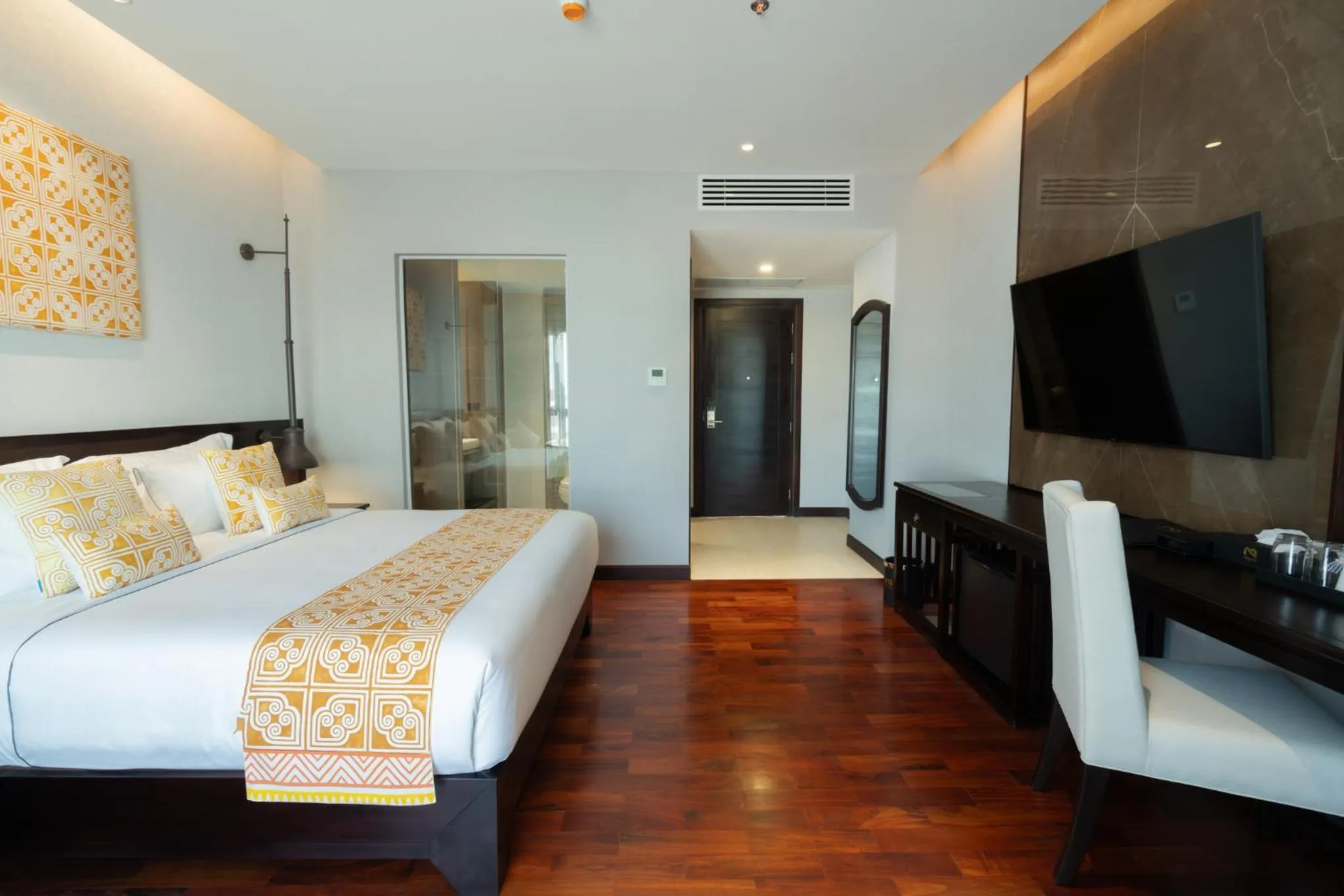 Bed in Mintra Hotel Vientiane