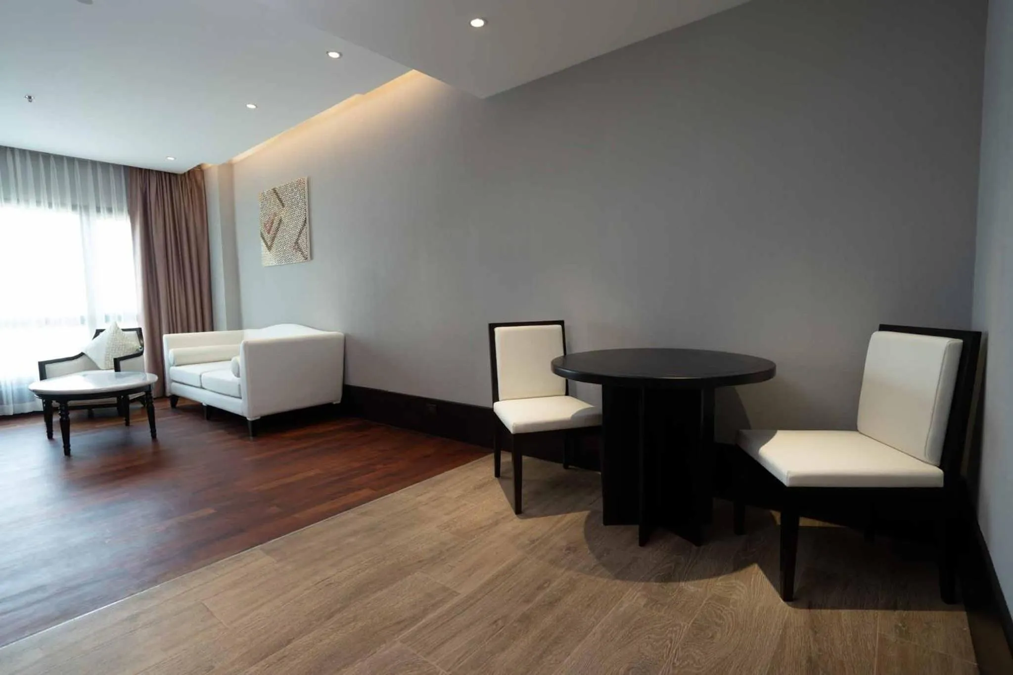 Mintra Hotel Vientiane