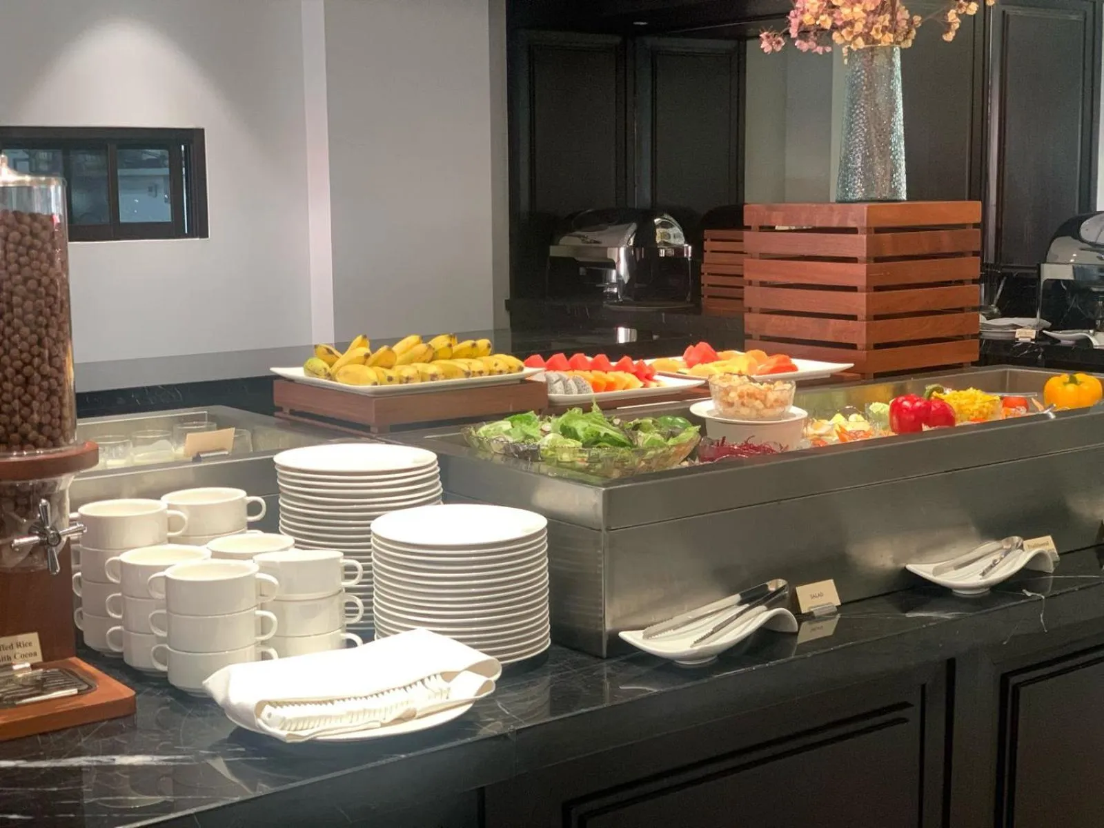 Buffet breakfast in Mintra Hotel Vientiane