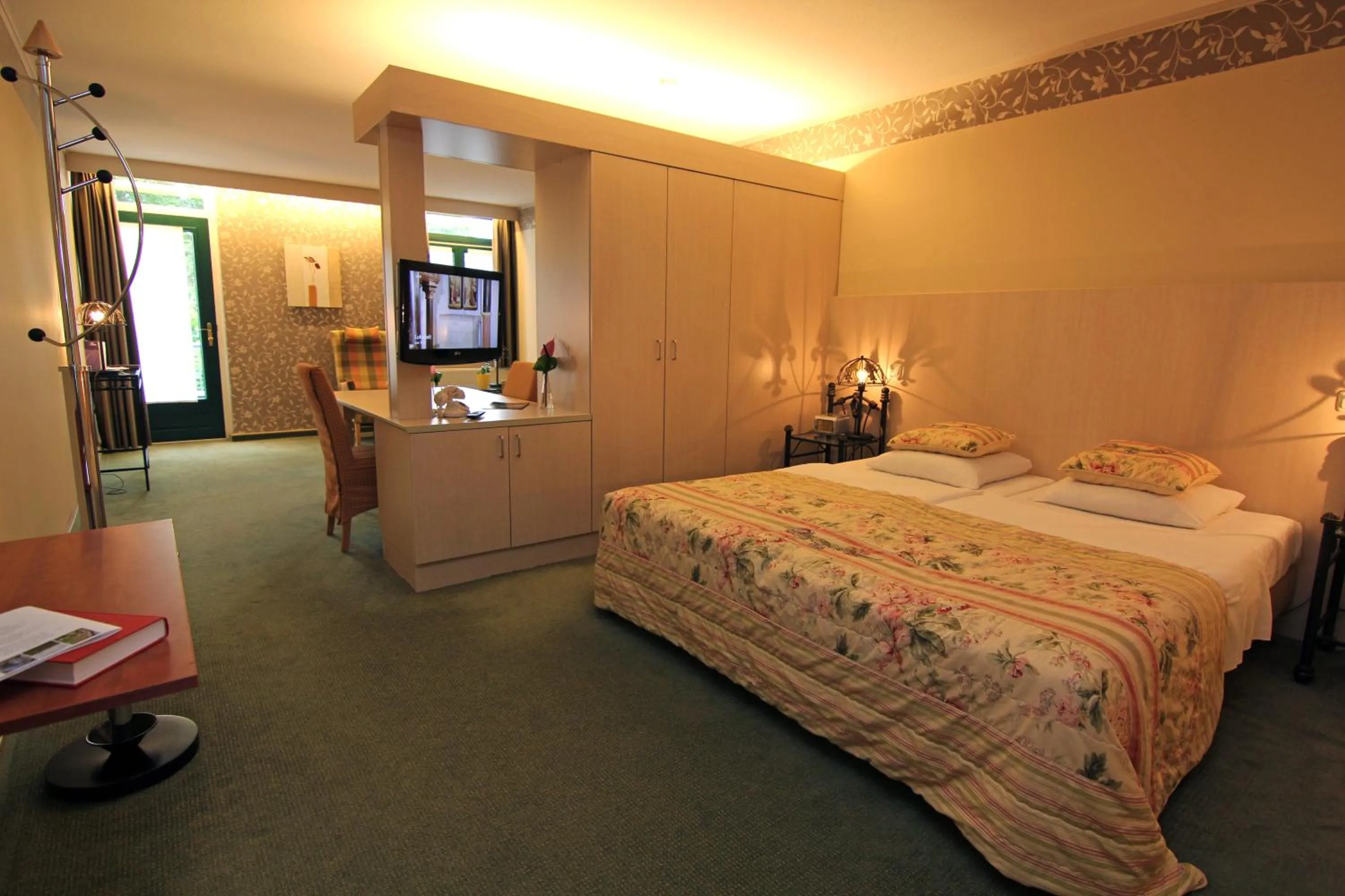 Bed in Restaurant Oolderhof BV