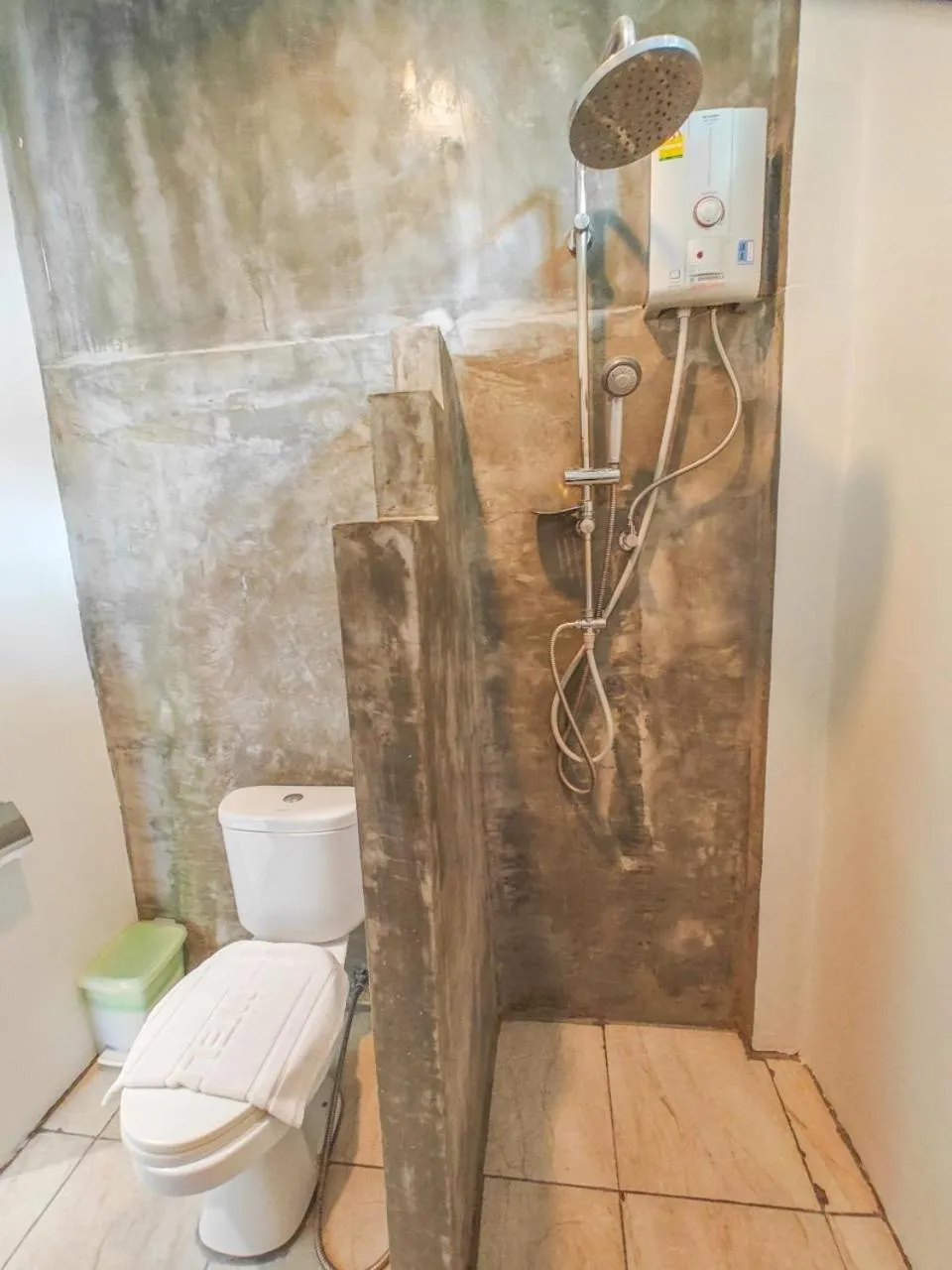 Shower in Le Pes Villas