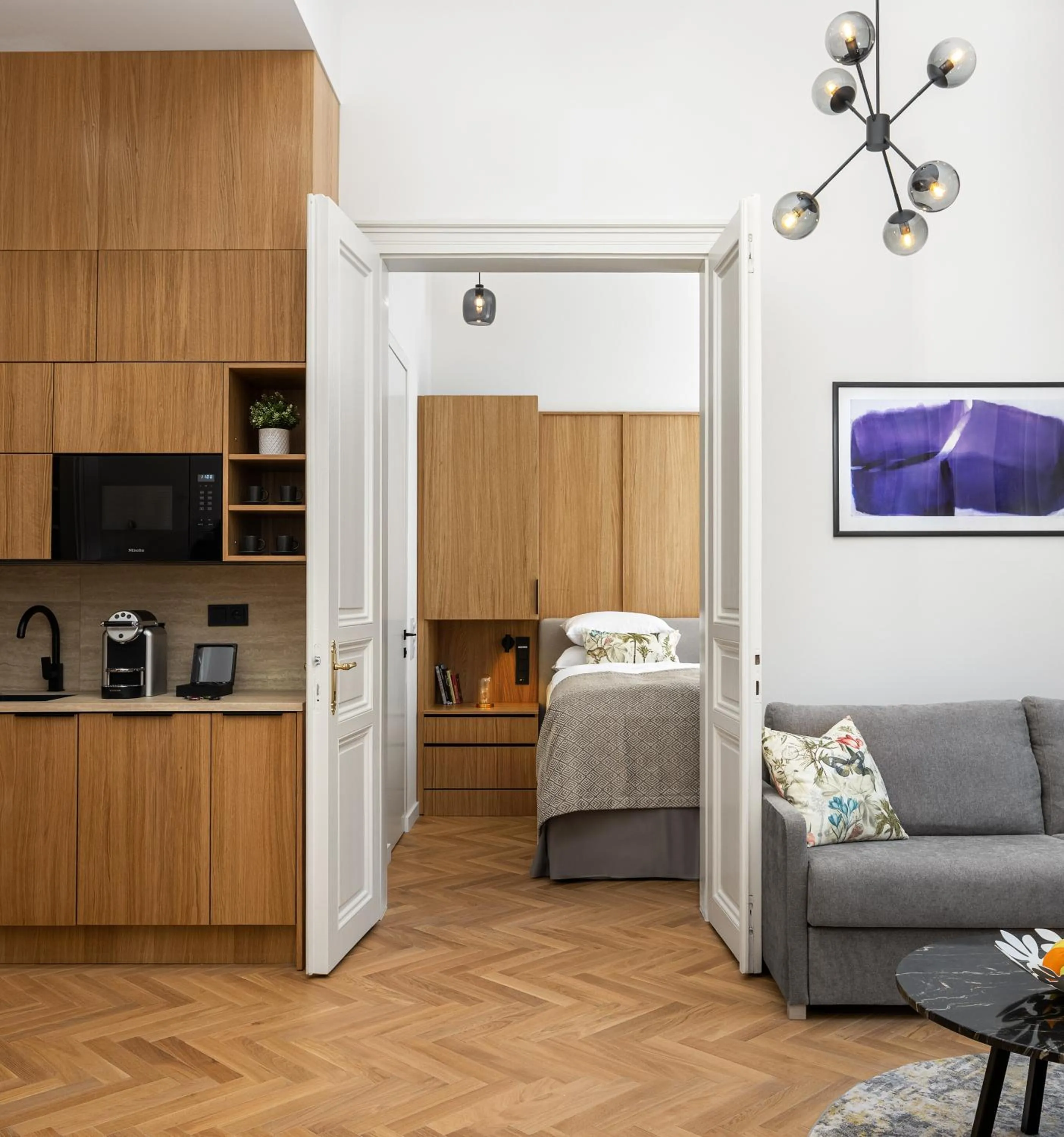 Kitchen or kitchenette, Bed in R16 Residences Prague