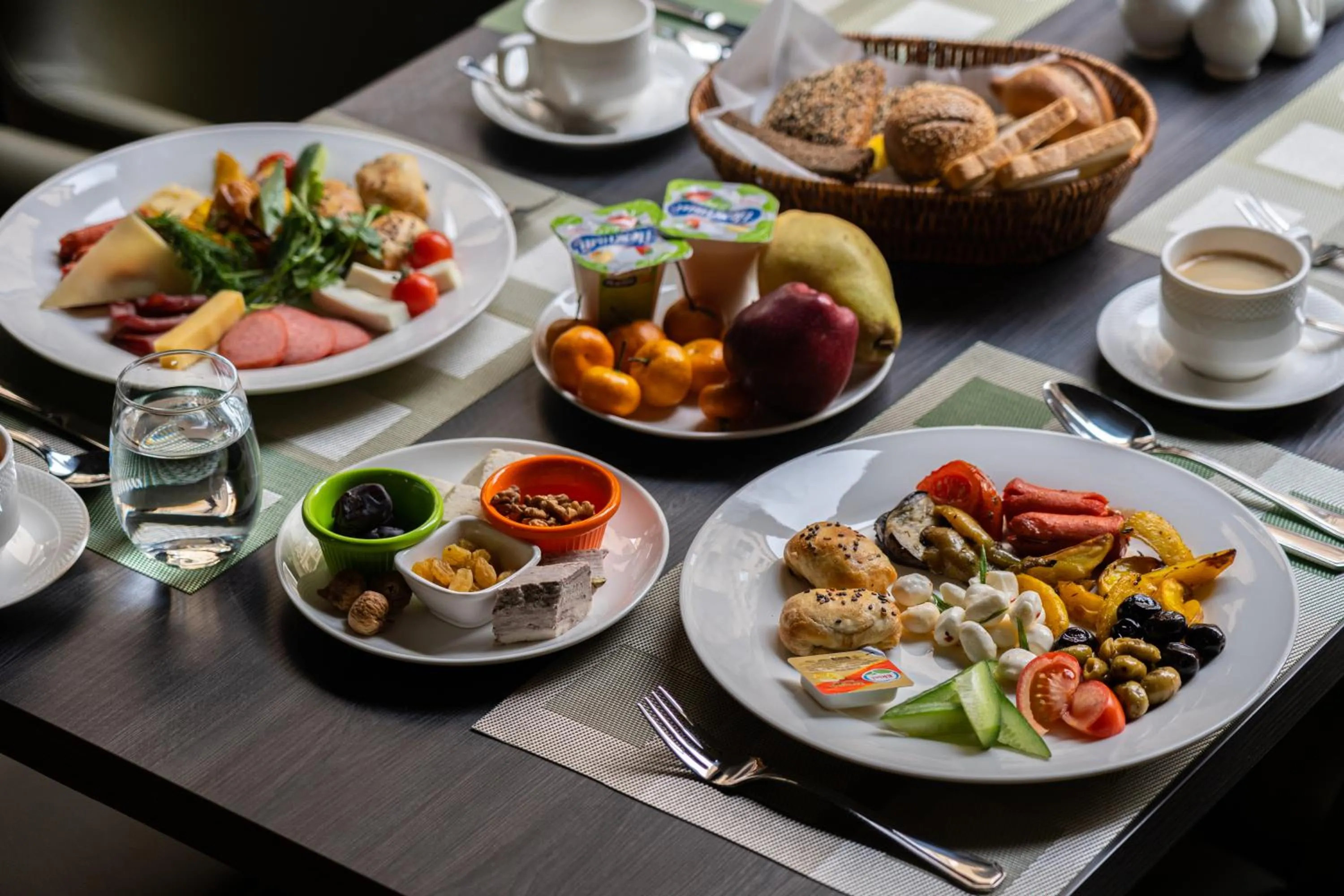 Food and drinks in Ramada Encore by Wyndham Tashkent