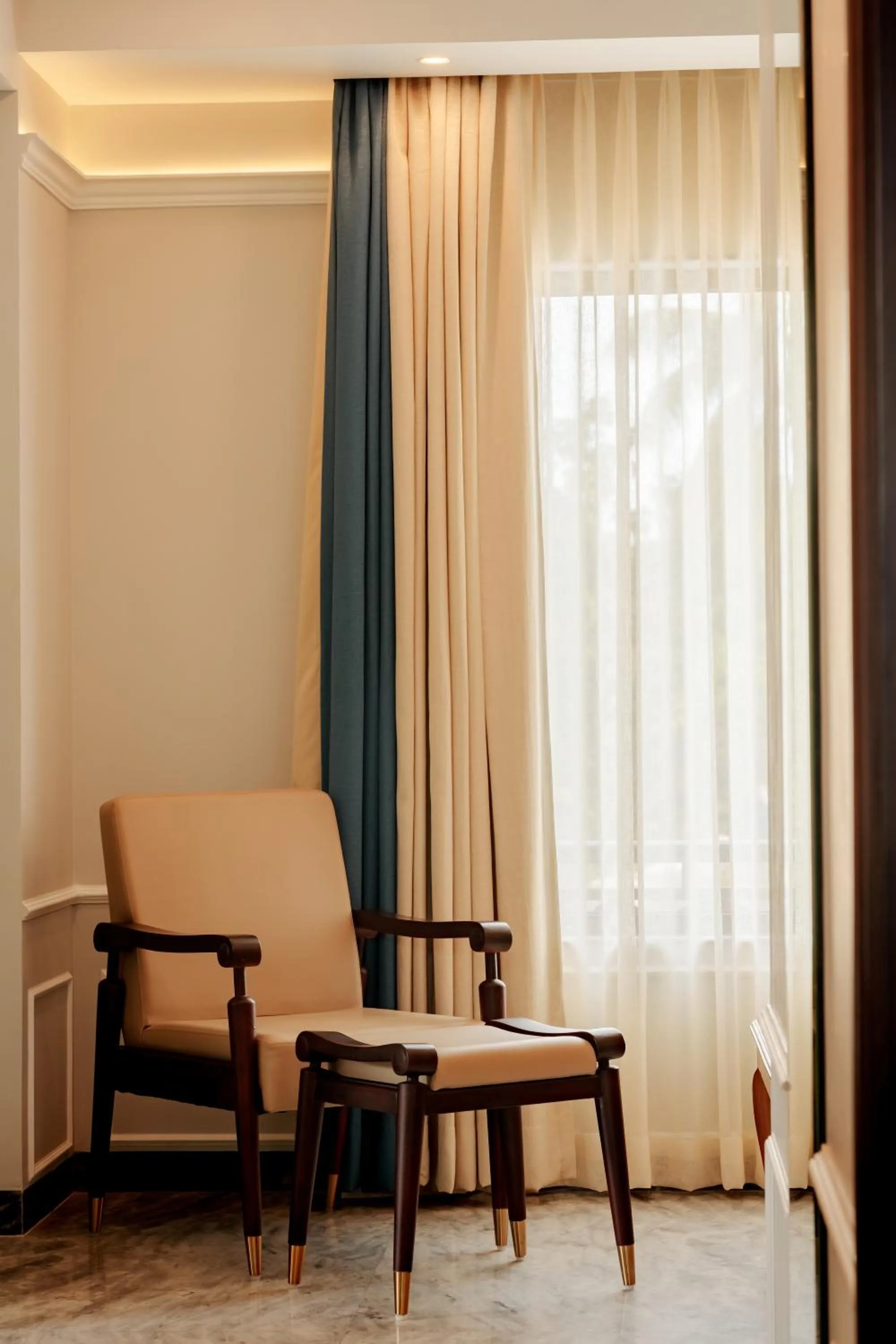 Living room in Ramada by Wyndham Goa Vagator