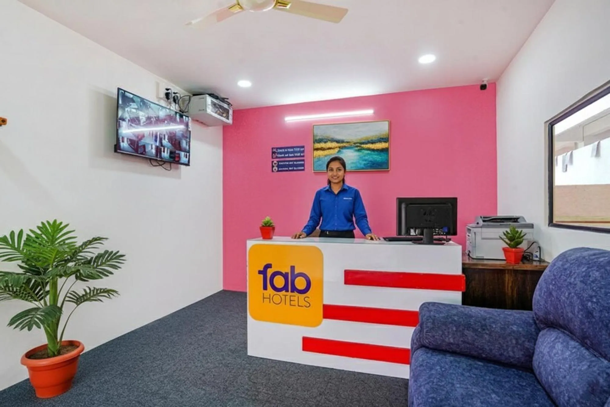 Lobby or reception in FabHotel Q Suites - Nr Kavuri Hills, Madhapur